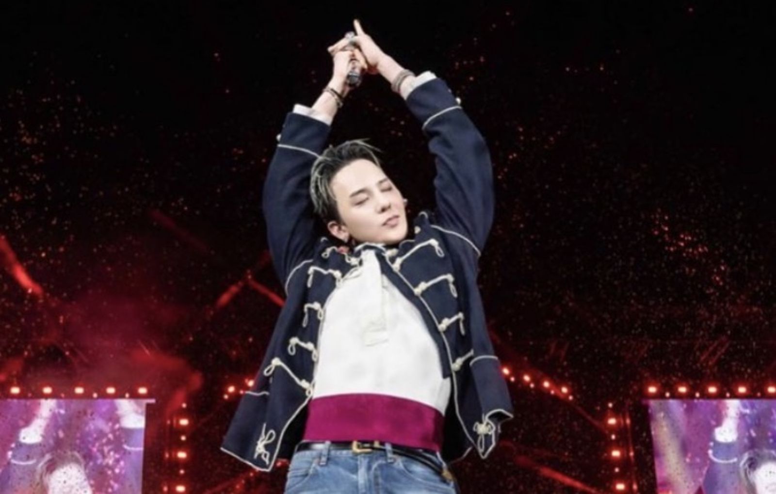 GD首爾安可場成「黃牛屠宰現場」！粉絲手環遭剪　當場崩潰追警跑