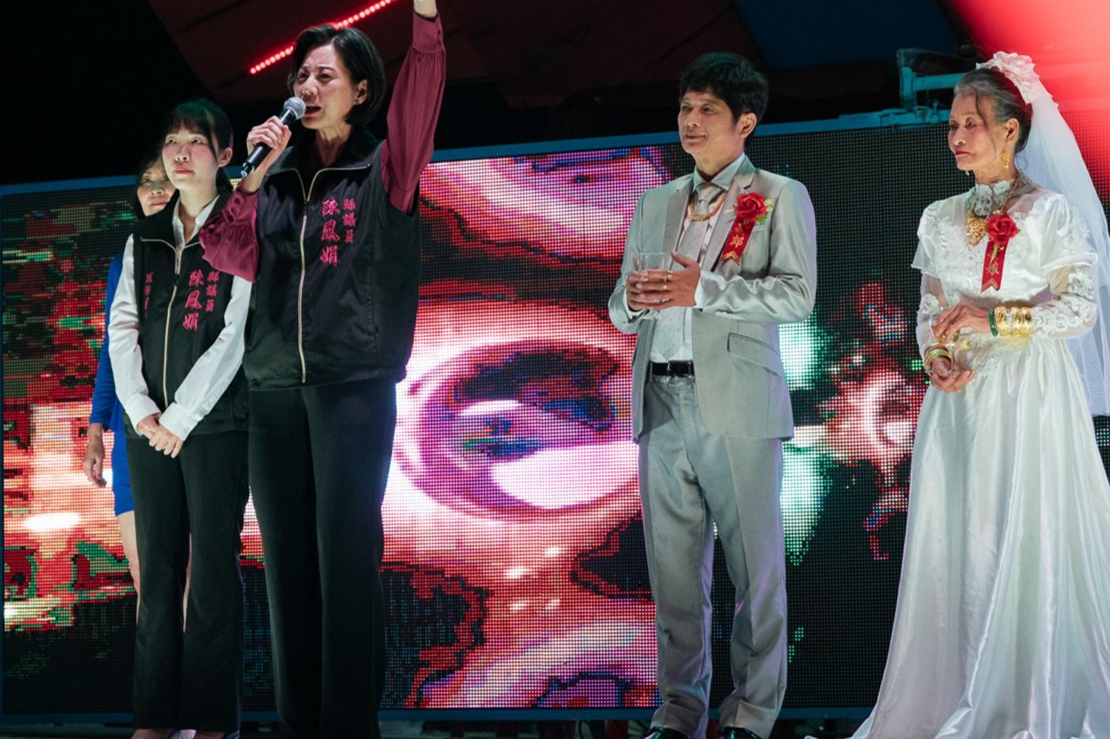 台中「死亡一條街」搬上大銀幕!丁寧化身地方議員展「消波塊」狠勁 曝光黑白兩道勢力內幕