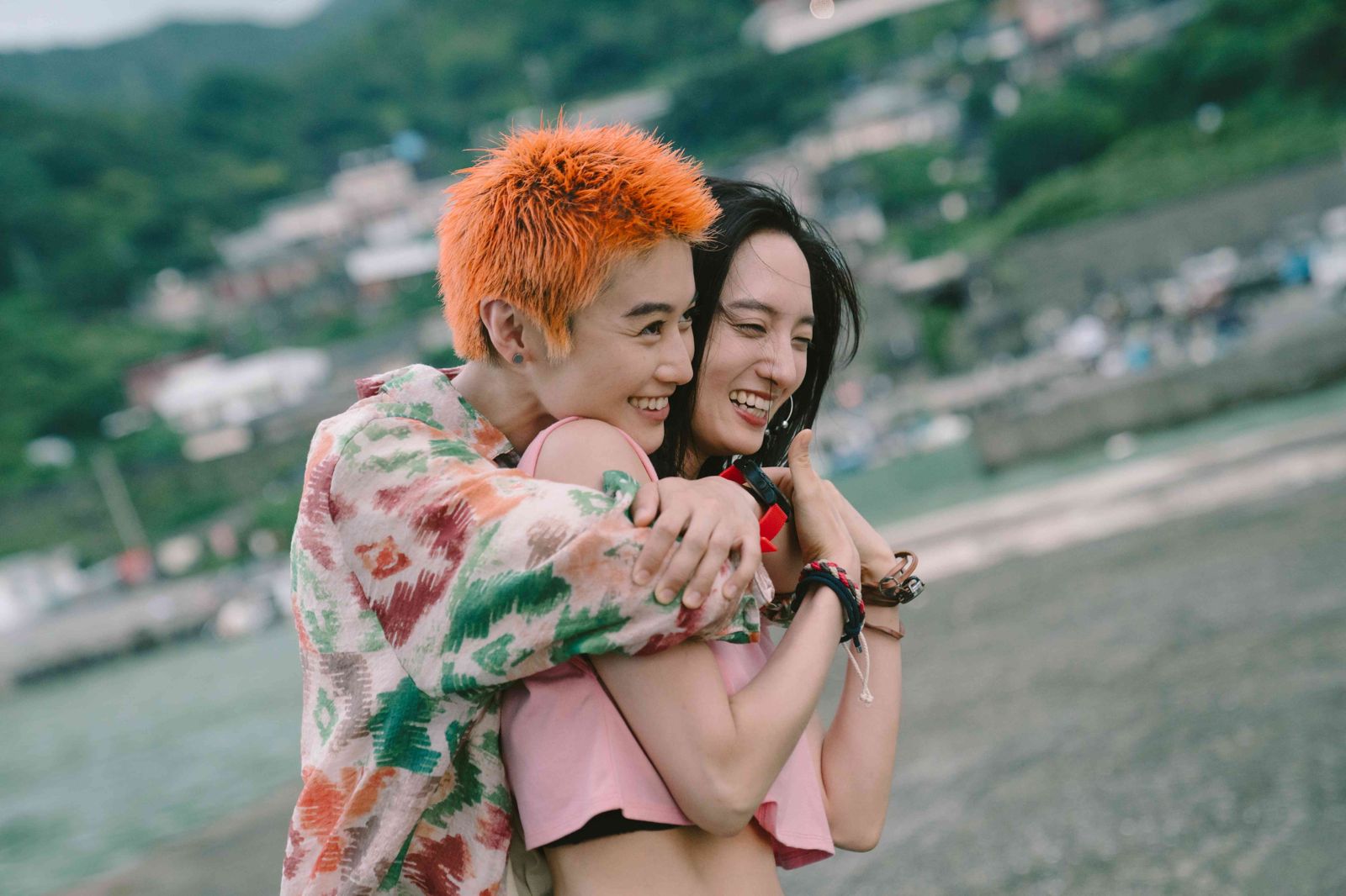 鄧濤雙入圍金像獎！《女孩不平凡》攜手韓寧譜女女戀　演活女性成長痛