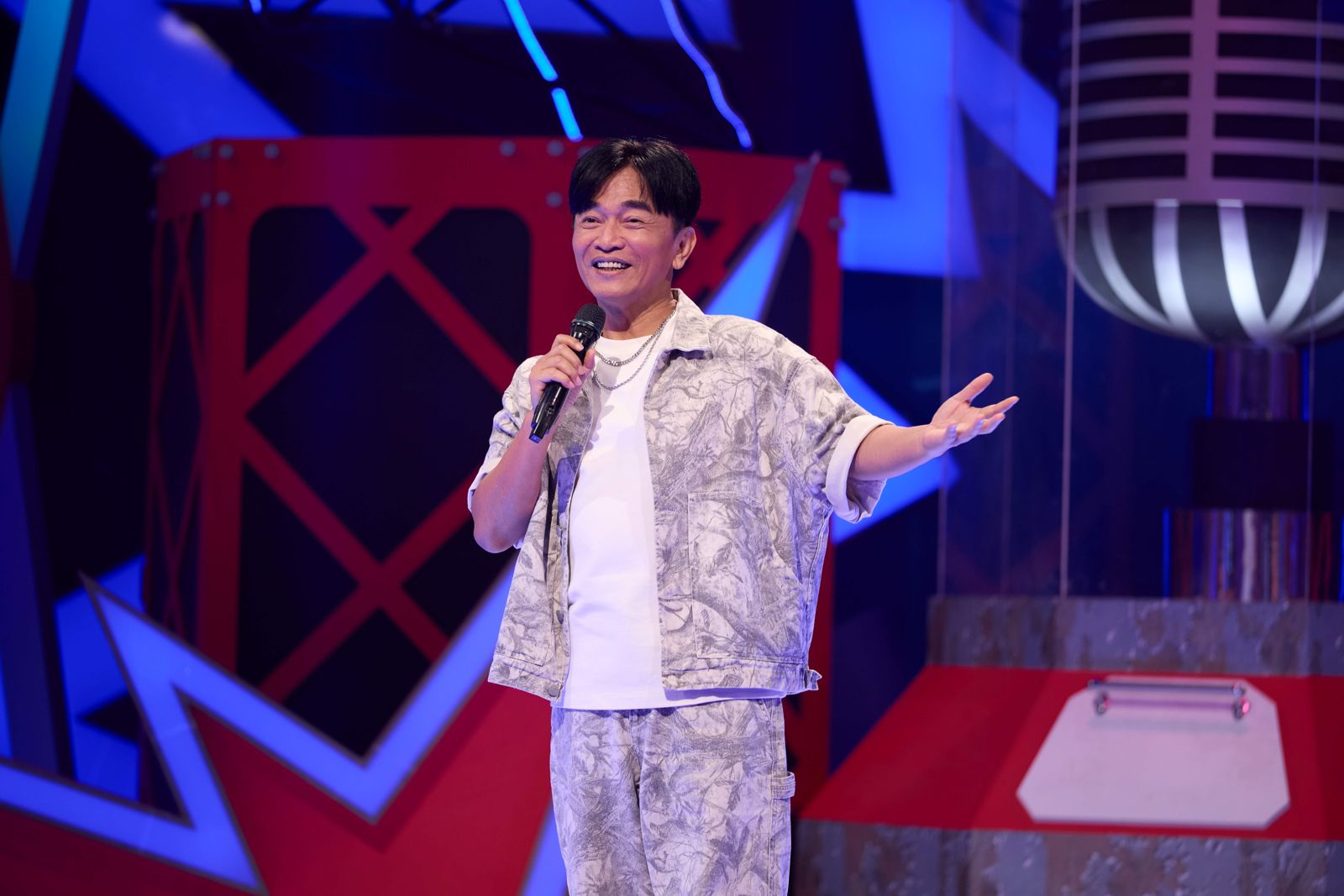 吳宗憲重磅現身!提前一小時到場超慎重。公視台語台提供