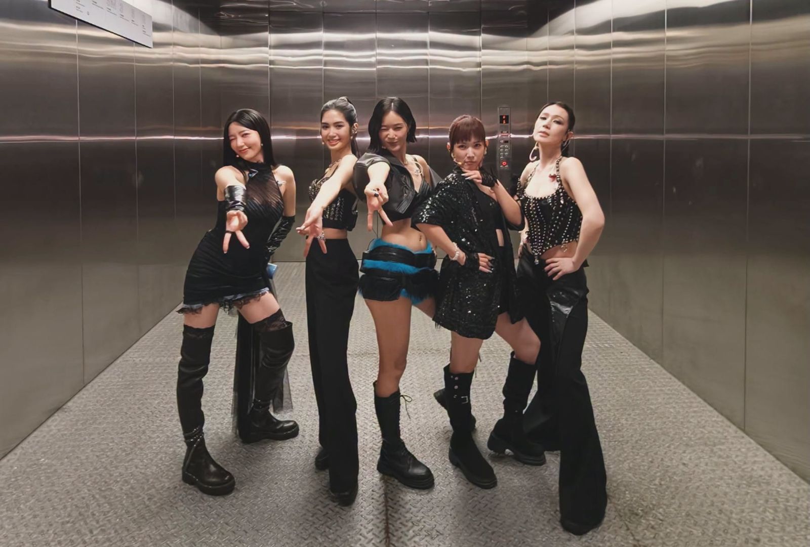 金鐘61／限定女團才剛成團就解散！鍾瑶回家糗了　竟被電子鎖擋在門外