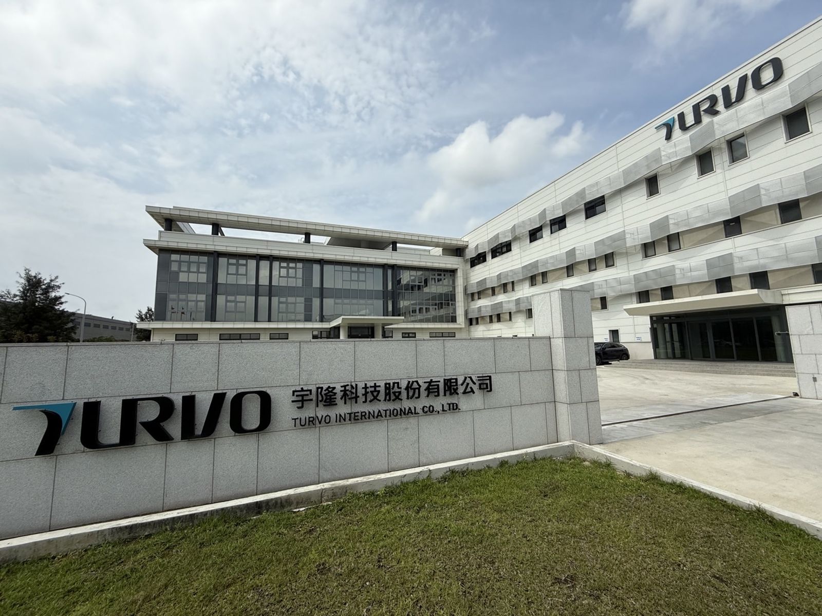 宇隆以自家TUFONE減速機切入人型機器人核心傳動系統，連微型手指減速器都能量產。圖／陳宏銘攝