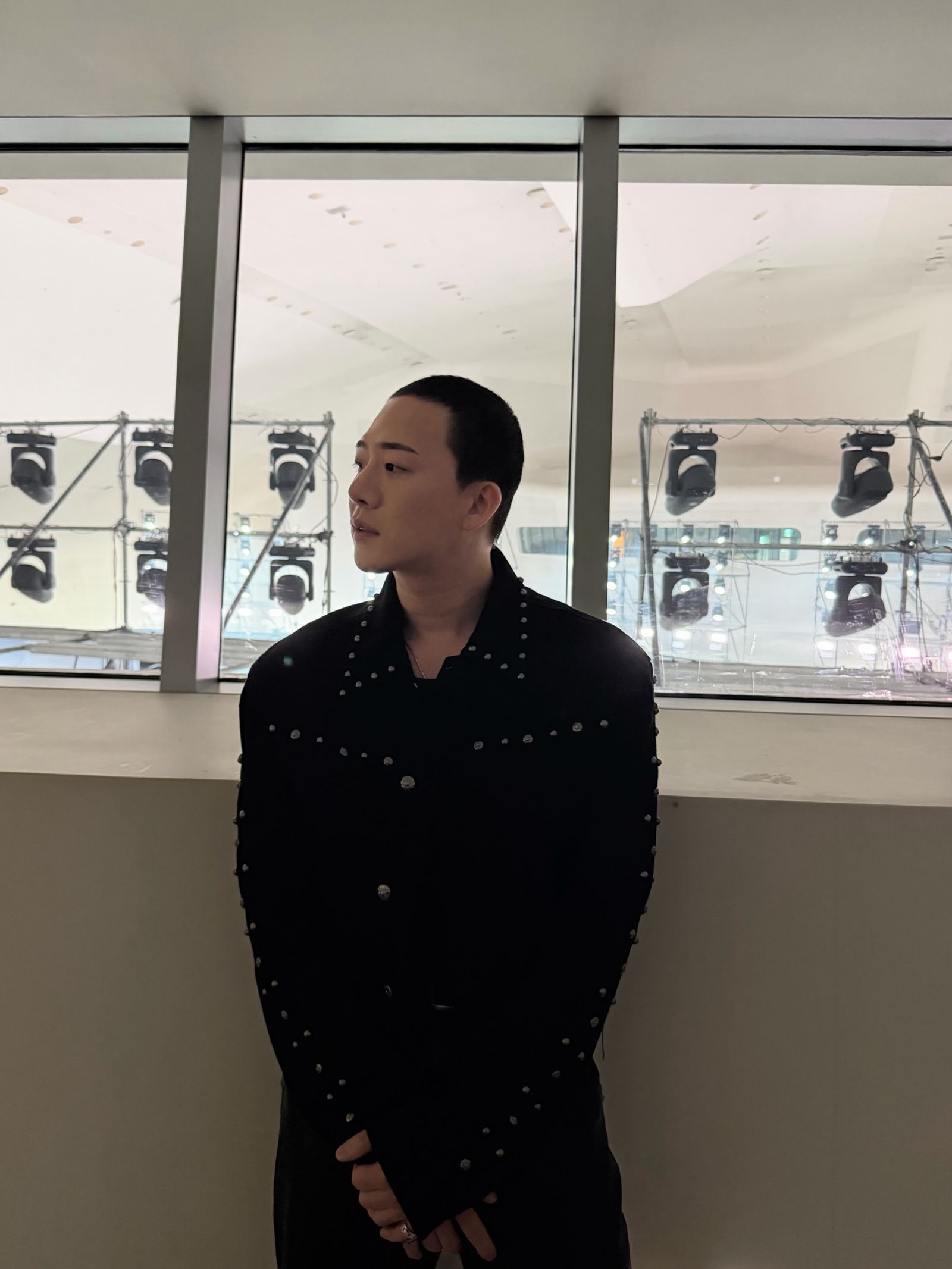 車炫承日前還特地去髮廊打理髮型，開始試鏡尋求工作機會。翻攝IG@502bright