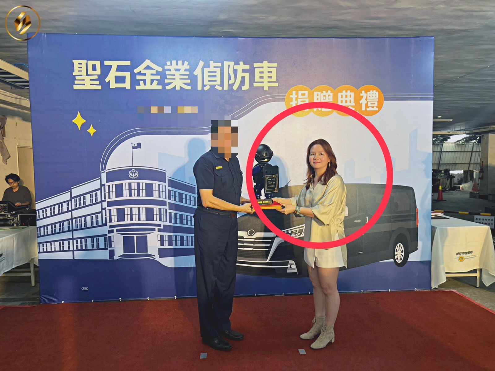 聖石金業爆吸金!董座邱嬿妤500萬交保戴電子腳鐐 法拉利、勞斯萊斯全被扣