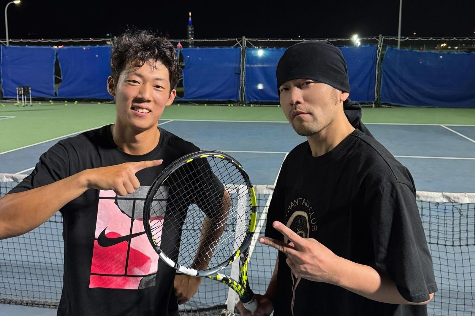 周杰倫被捕獲在台北網球場現身　網驚「天王沒包場」：確定是本人？