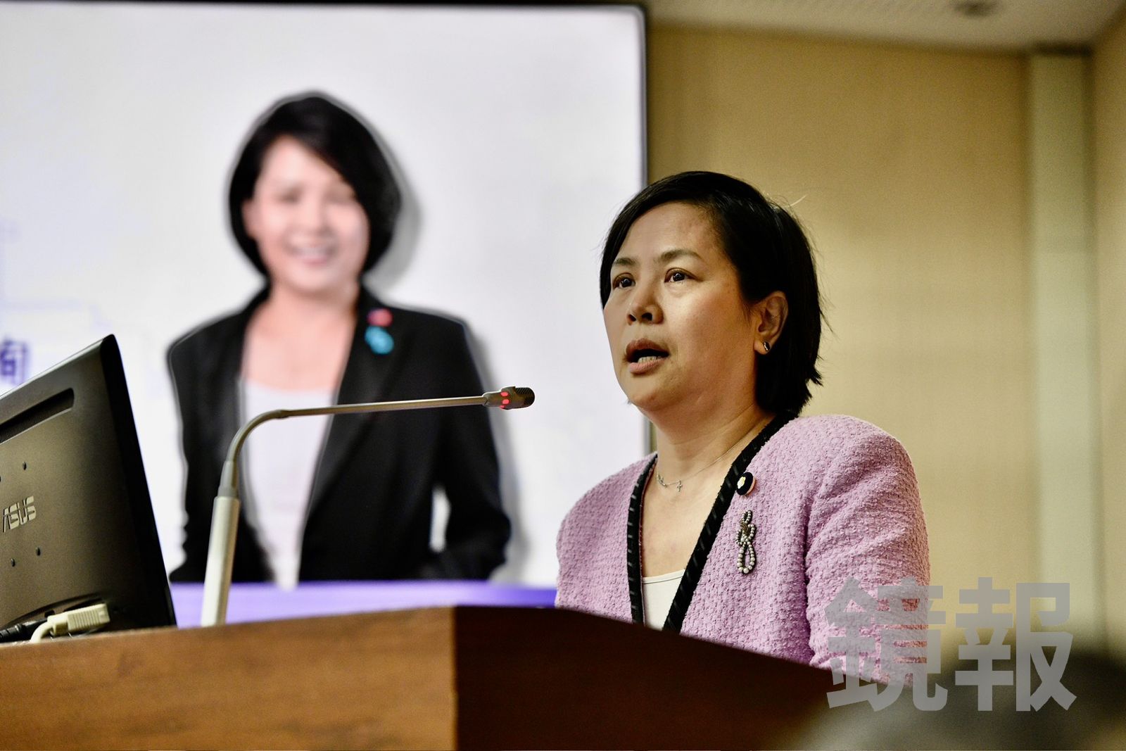 火藥味濃!李貞秀質詢處女秀「唱獨角戲」 劉世芳拒上台場面僵