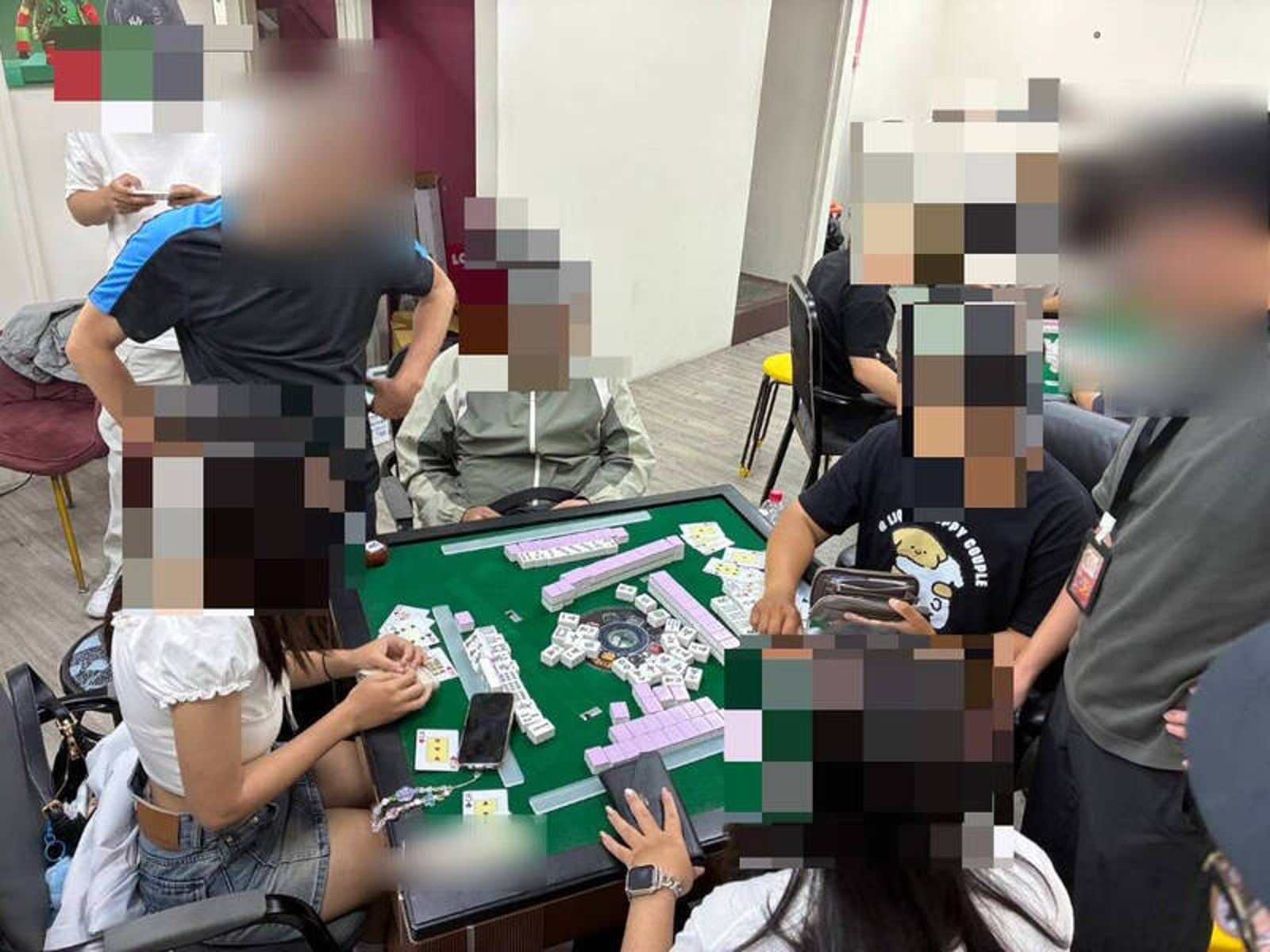 台中逢甲桌遊店暗藏賭博活動 警方查獲無人管理賭場