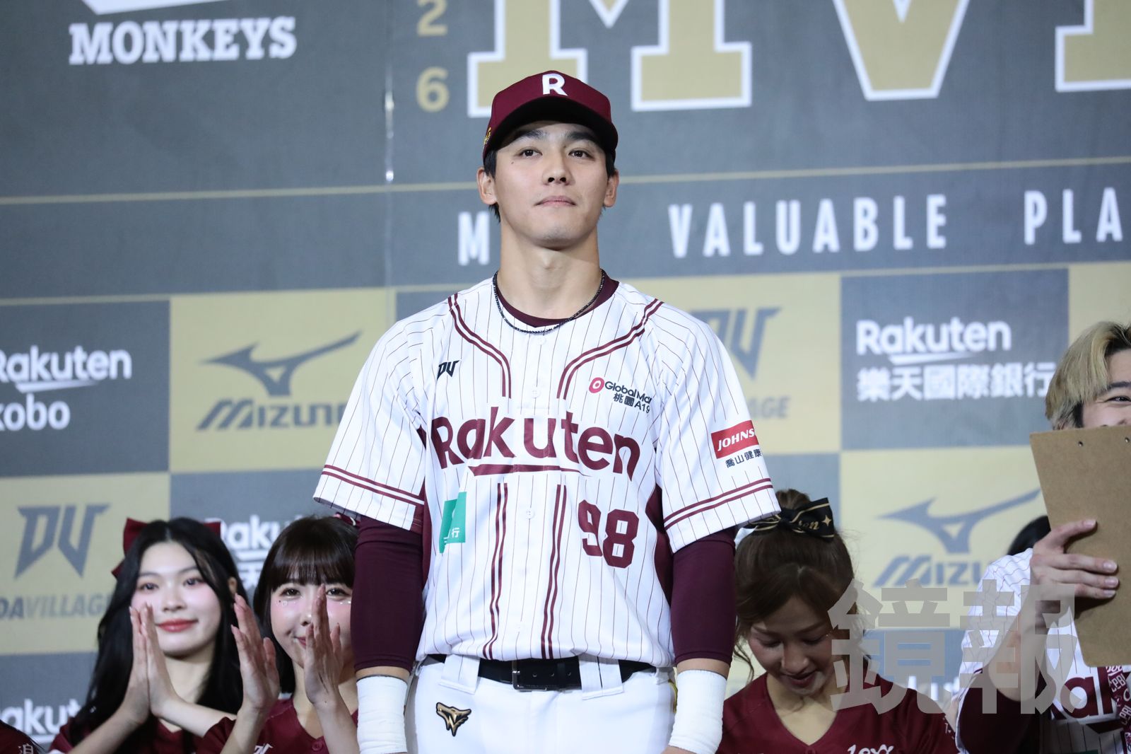 贏球太嗨?陳晨威半夜「裸上身大鬧飯店」遭轟猴子...球隊緊急處分