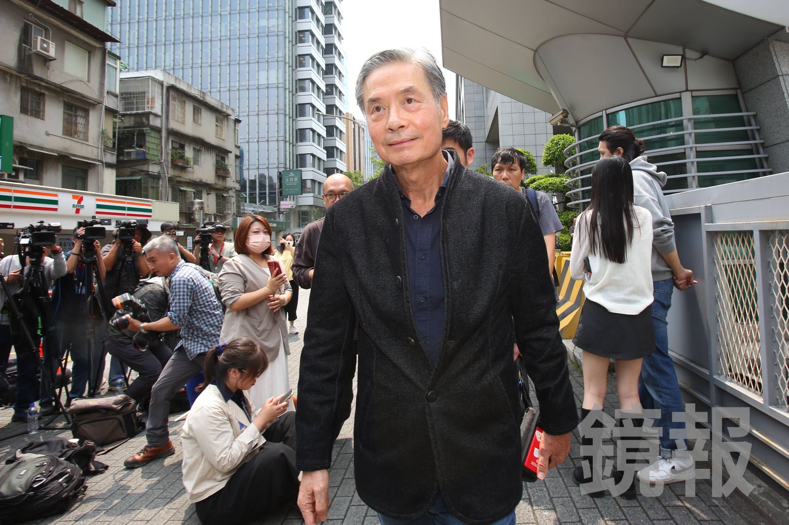 邱毅嗆「昏君與奸佞」　 金溥聰現身刑事局卻「暫不提告」理由曝光