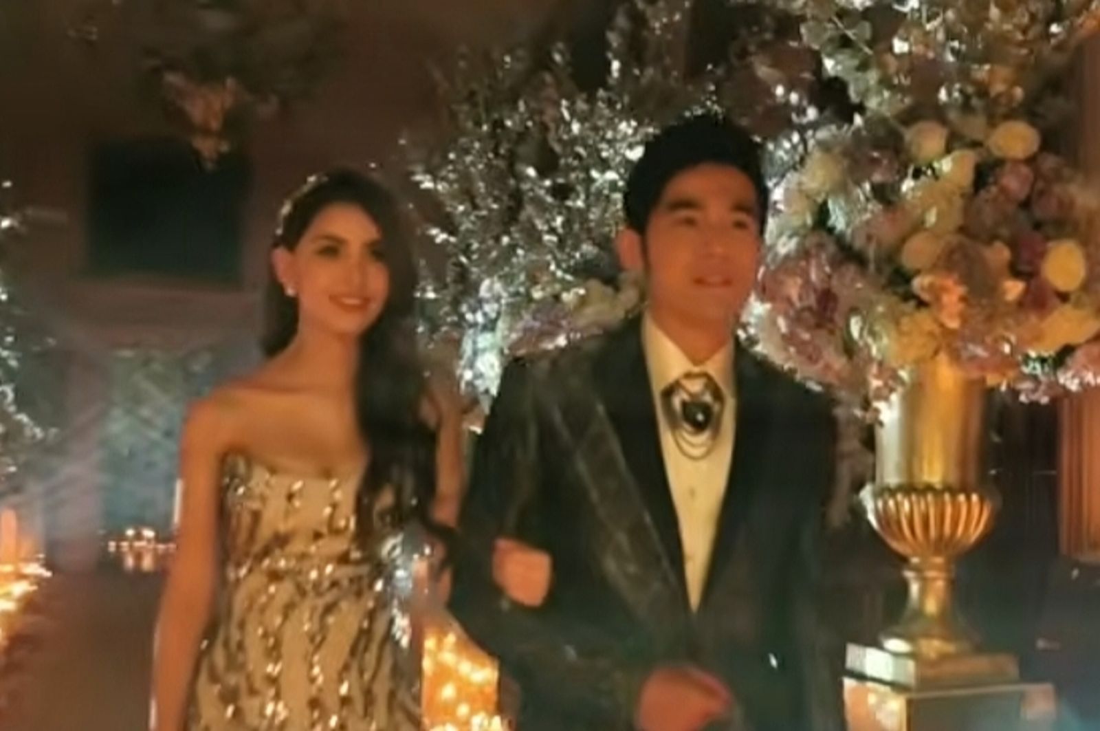 周杰倫珍藏10年求婚畫面曝光！單膝下跪昆凌　打造「假餐廳」製造驚喜