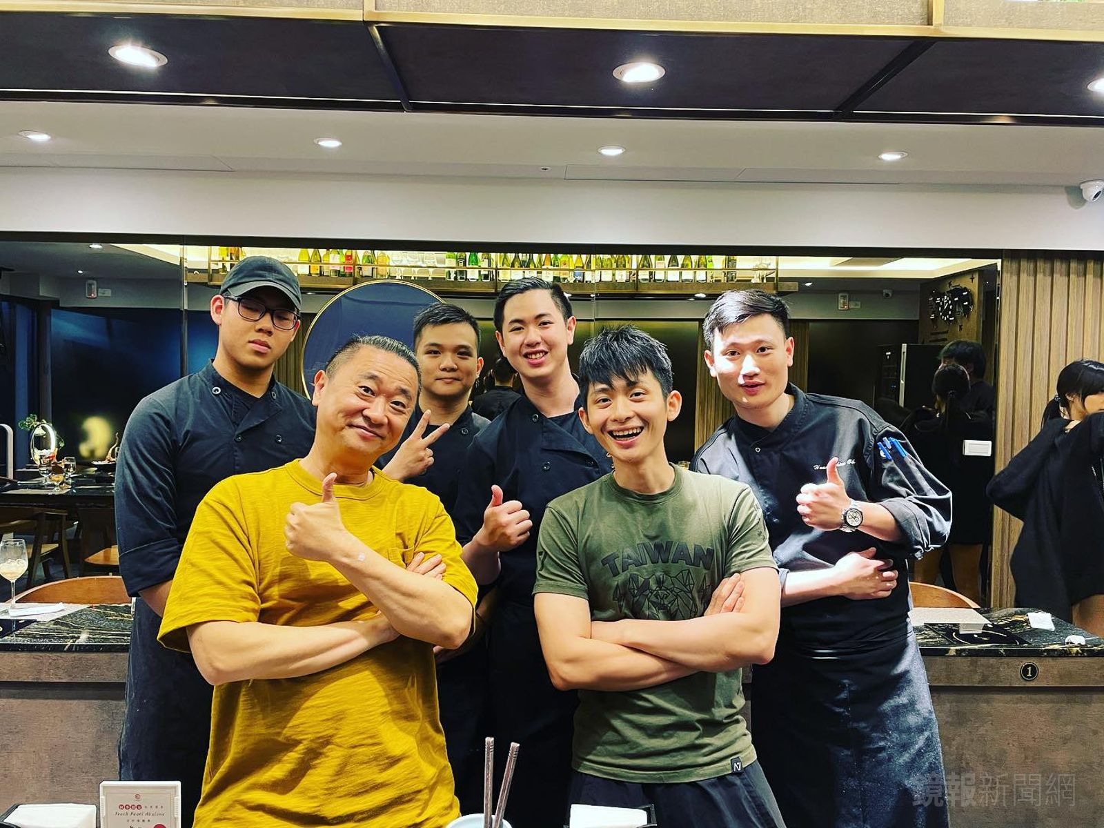 二本松涮涮屋常有藝人網紅登門推薦。翻攝臉書