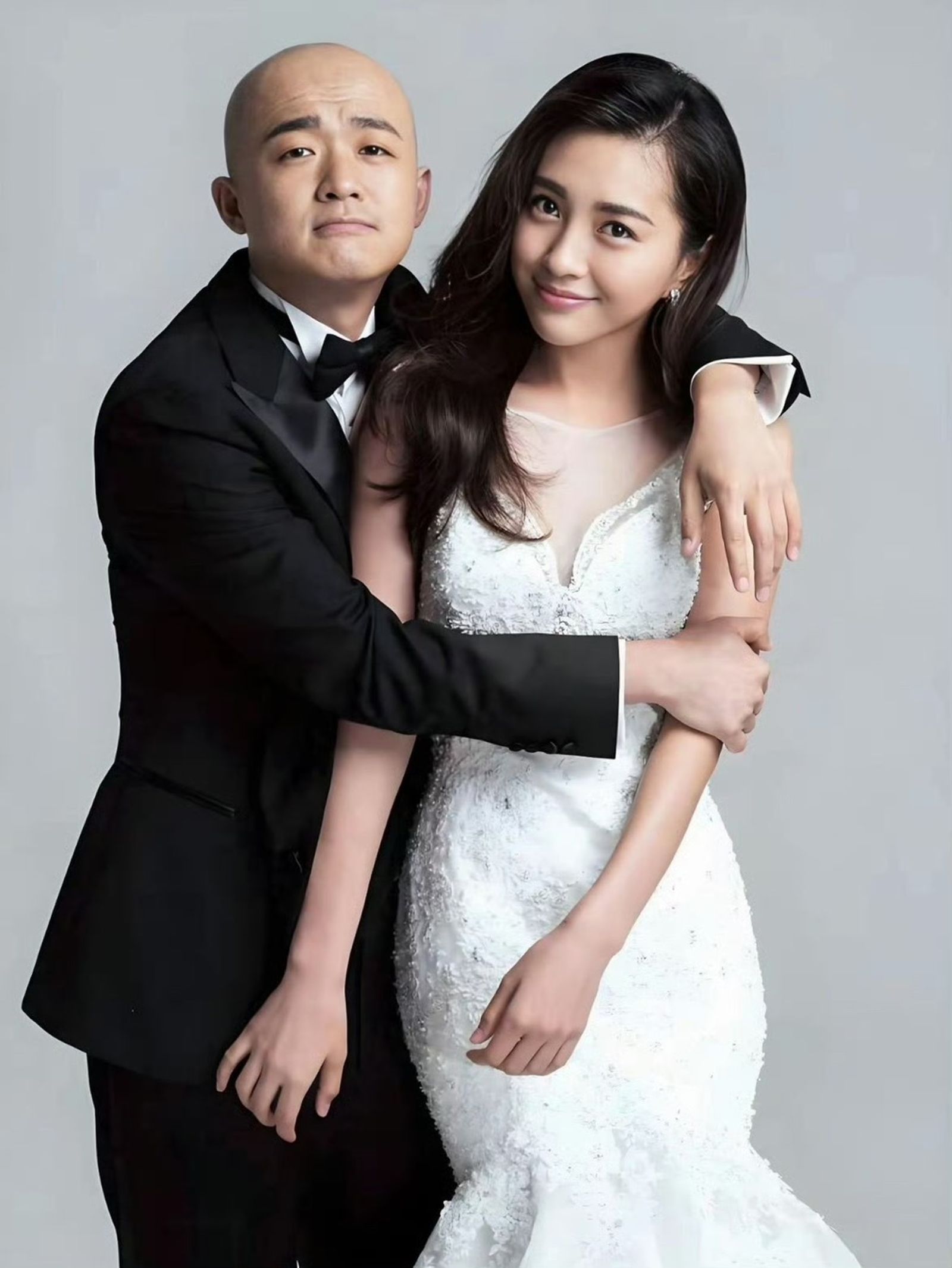 包貝爾(左)疑似背叛妻子包文婧。翻攝微博
