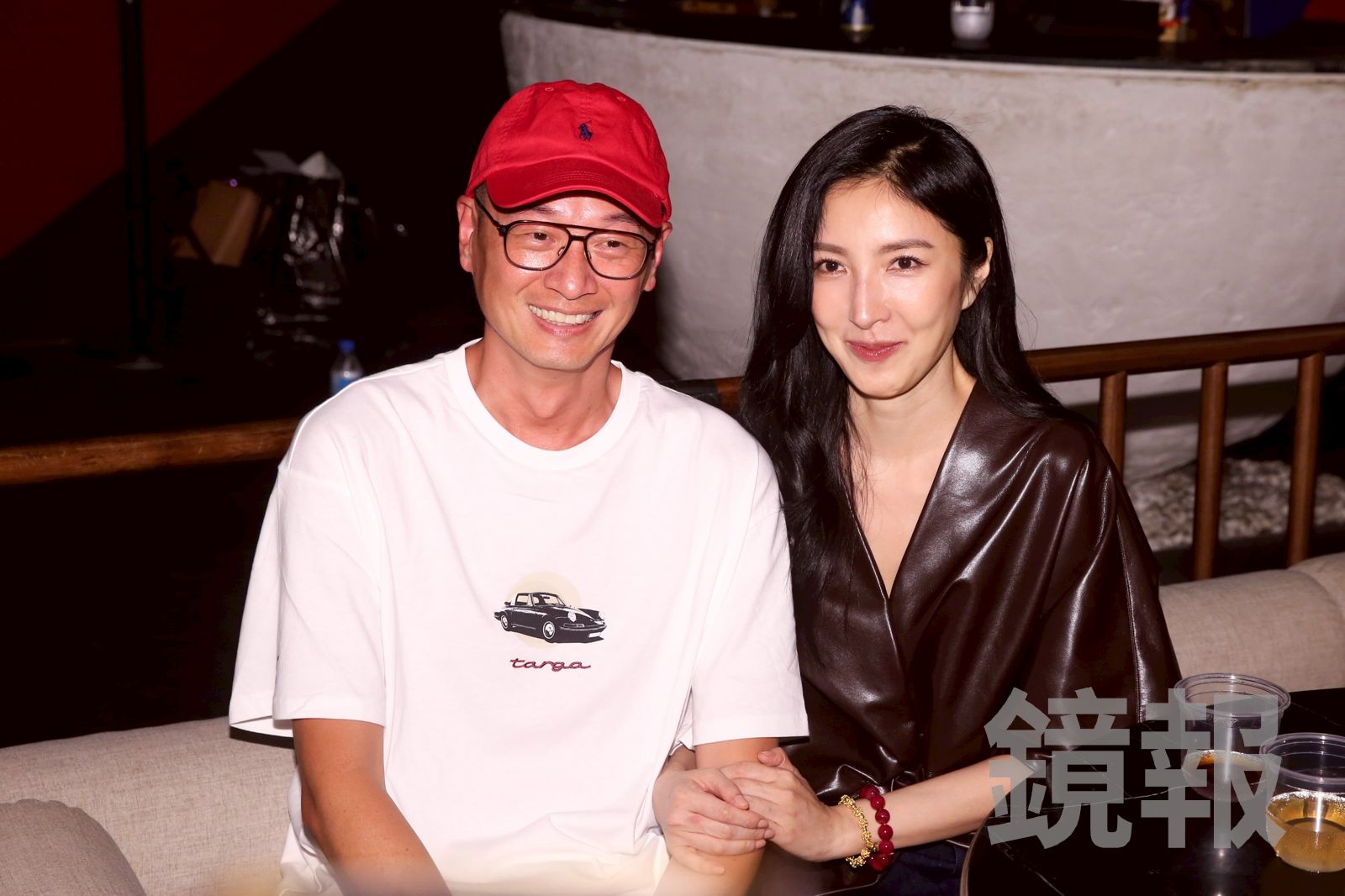 楊謹華(右)奪下視后後,老公Ben現身慶功宴祝賀,當時看起來非常瘦。李鍾泉攝