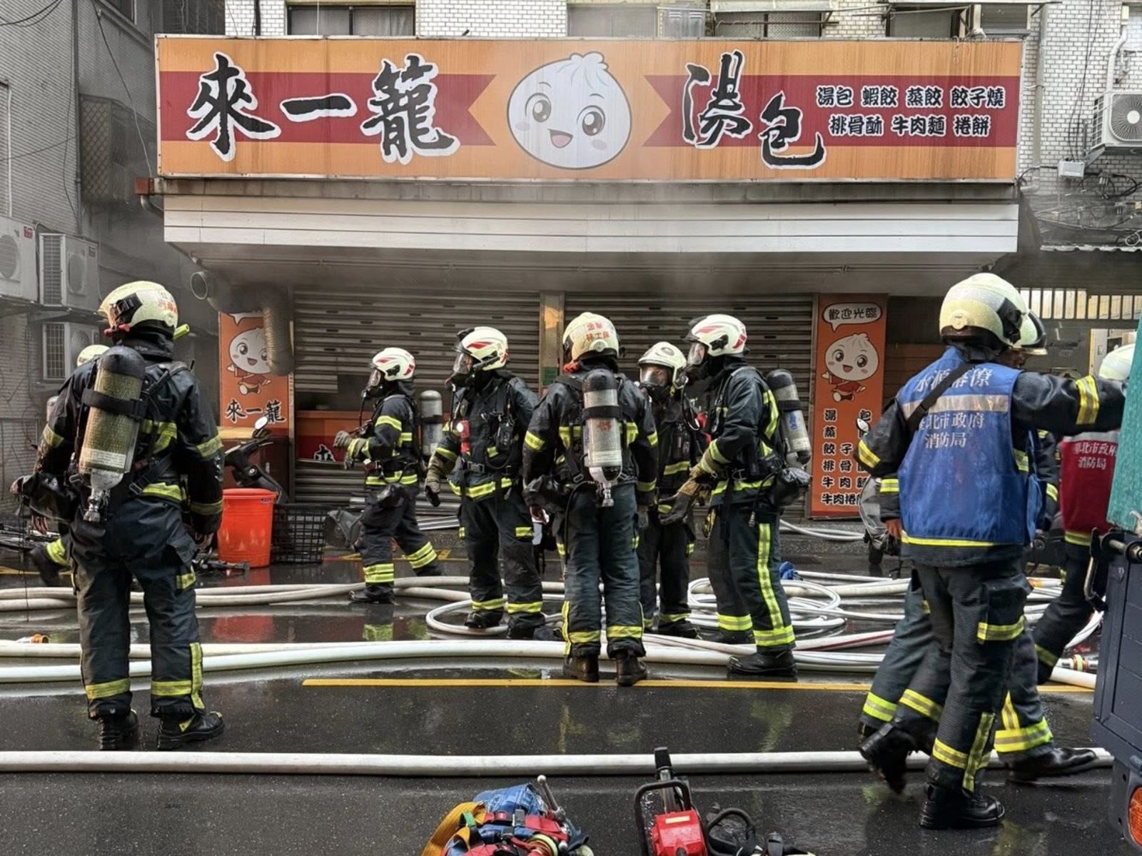 北市大安區知名湯包店惡火狂燒!越南留學生備料遇劫插管治療中