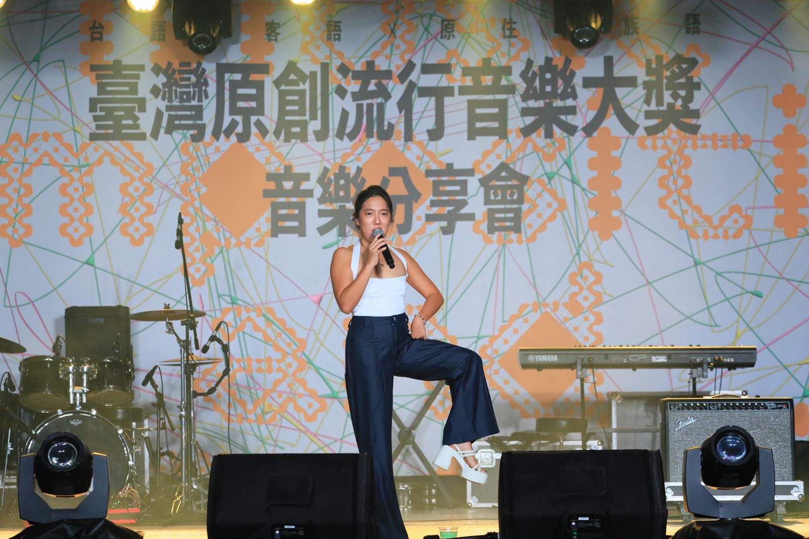 一口氣抱回3座金曲獎!台語歌后突喊「資歷不足」 被拱當評審急拒絕