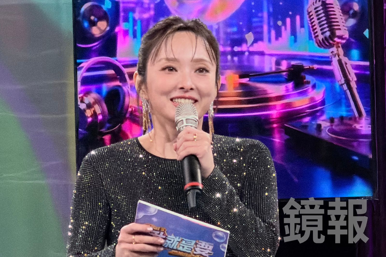 愛紗被問緋聞「藍寶男」激動自爆:我子宮肌瘤很大欸 被醫生警告不開刀要開始「壞死」