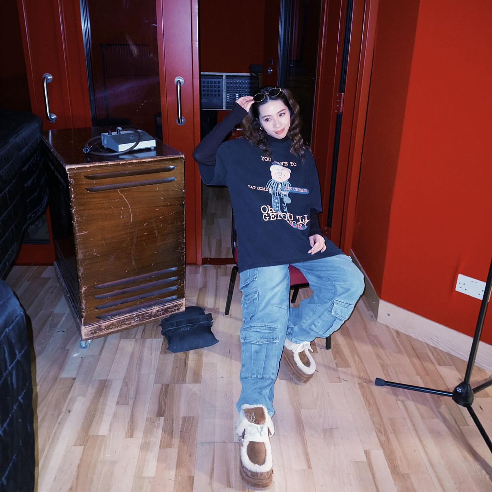 告五人首度扛起專輯製作人重責大任。相信音樂提供