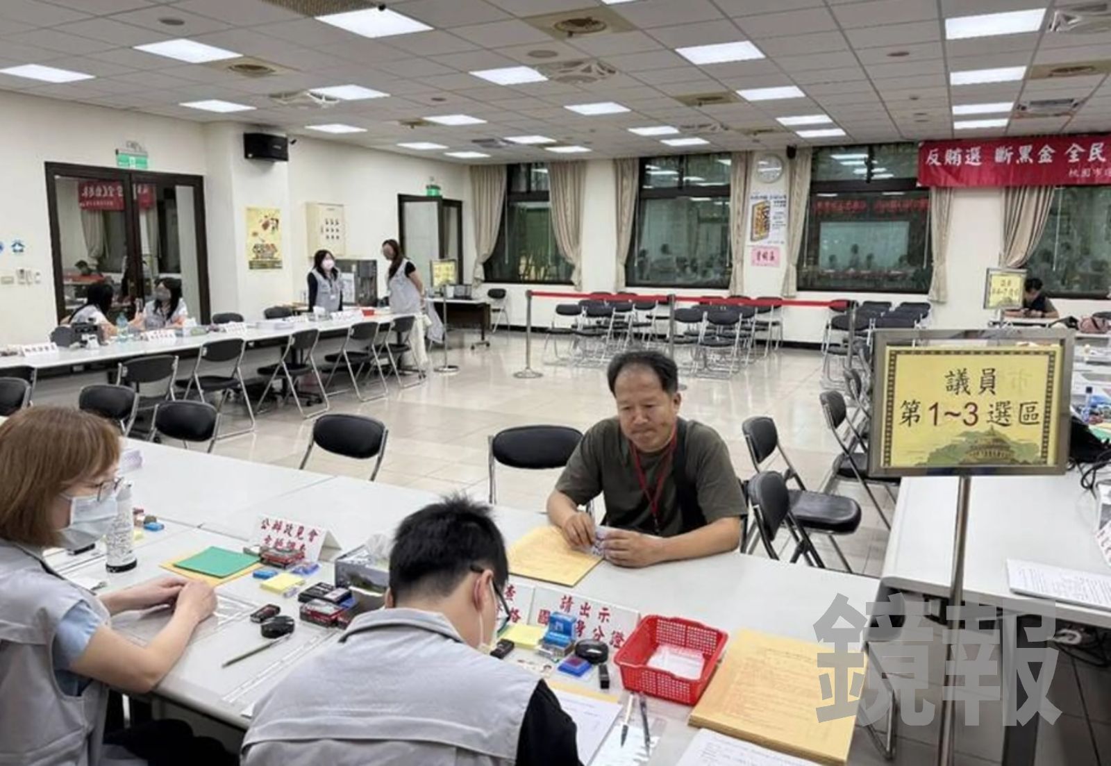 獨家/選議員竟是通緝犯!退警網紅「瀟湘公子」恐嚇所長判5月 放鳥地檢署遭通緝