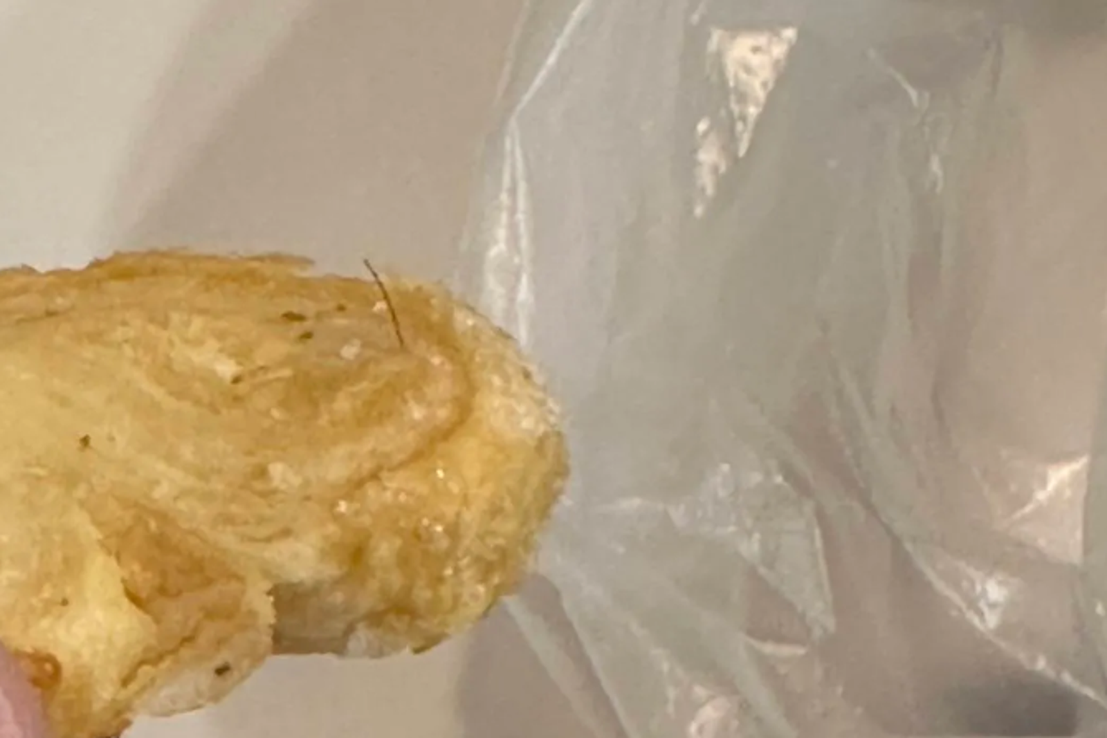 餅乾出現雜毛。圖/翻攝自Threads@melodyli896