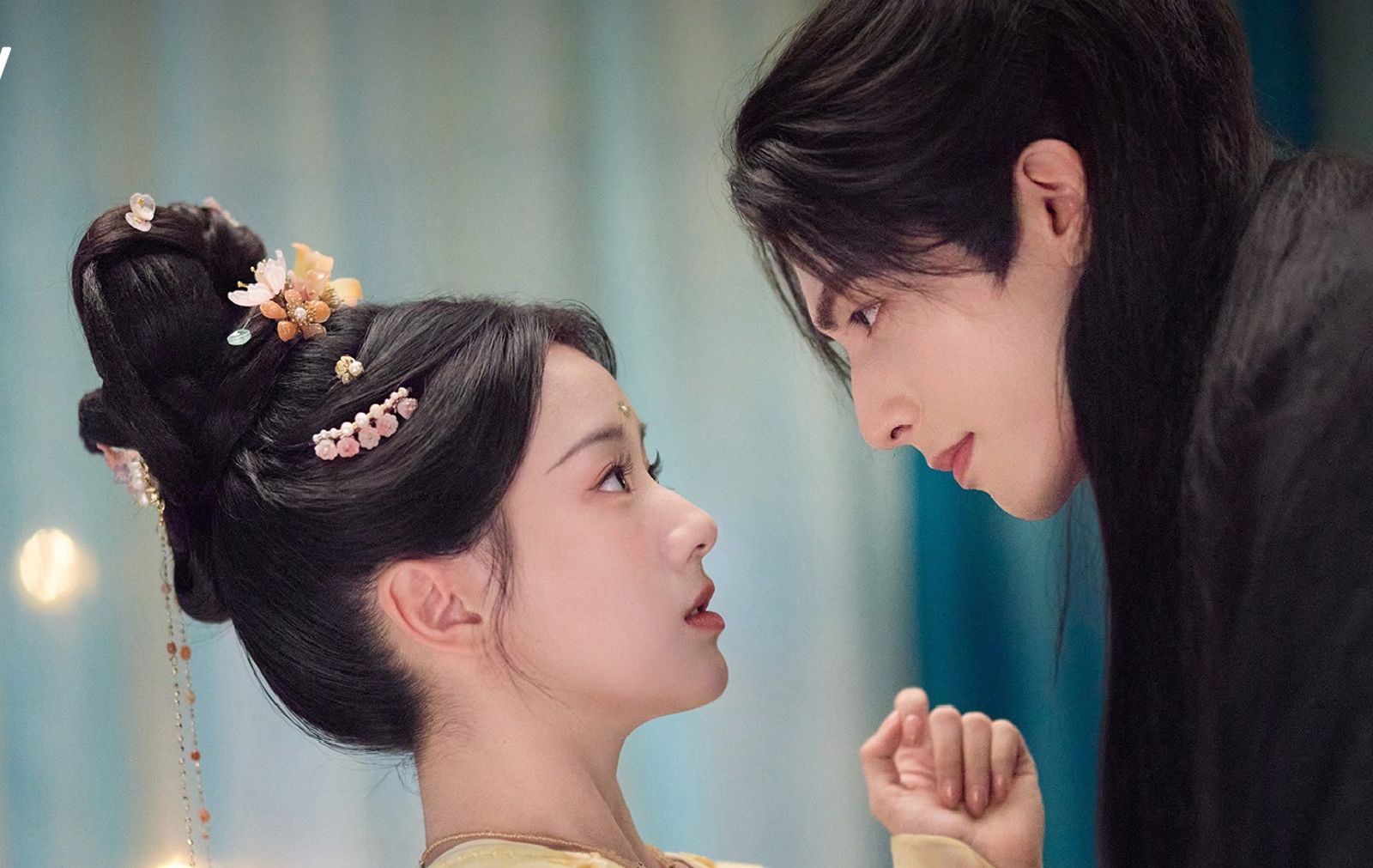 《韶華若錦》宋威龍（右）床咚包上恩（左）澄清沒隱疾。LINE TV提供