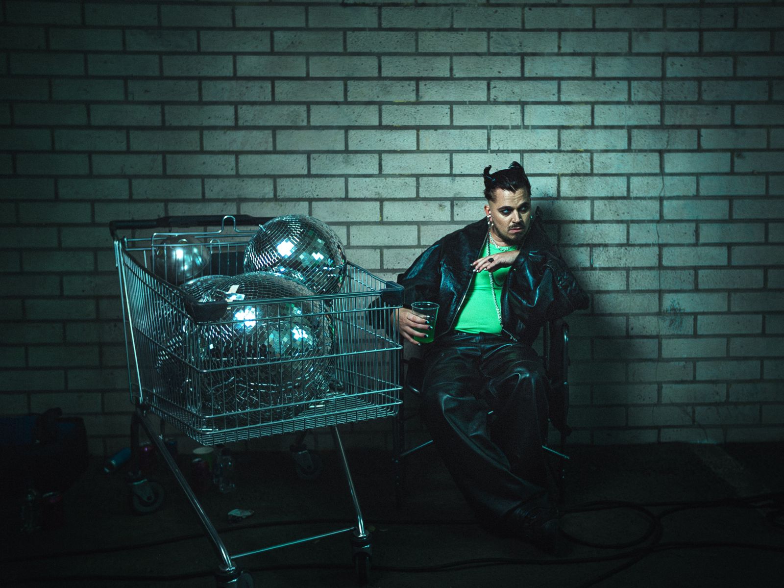 芬蘭版江南Style來了！Käärijä大港開唱首秀　1.9億點閱神曲洗腦全台