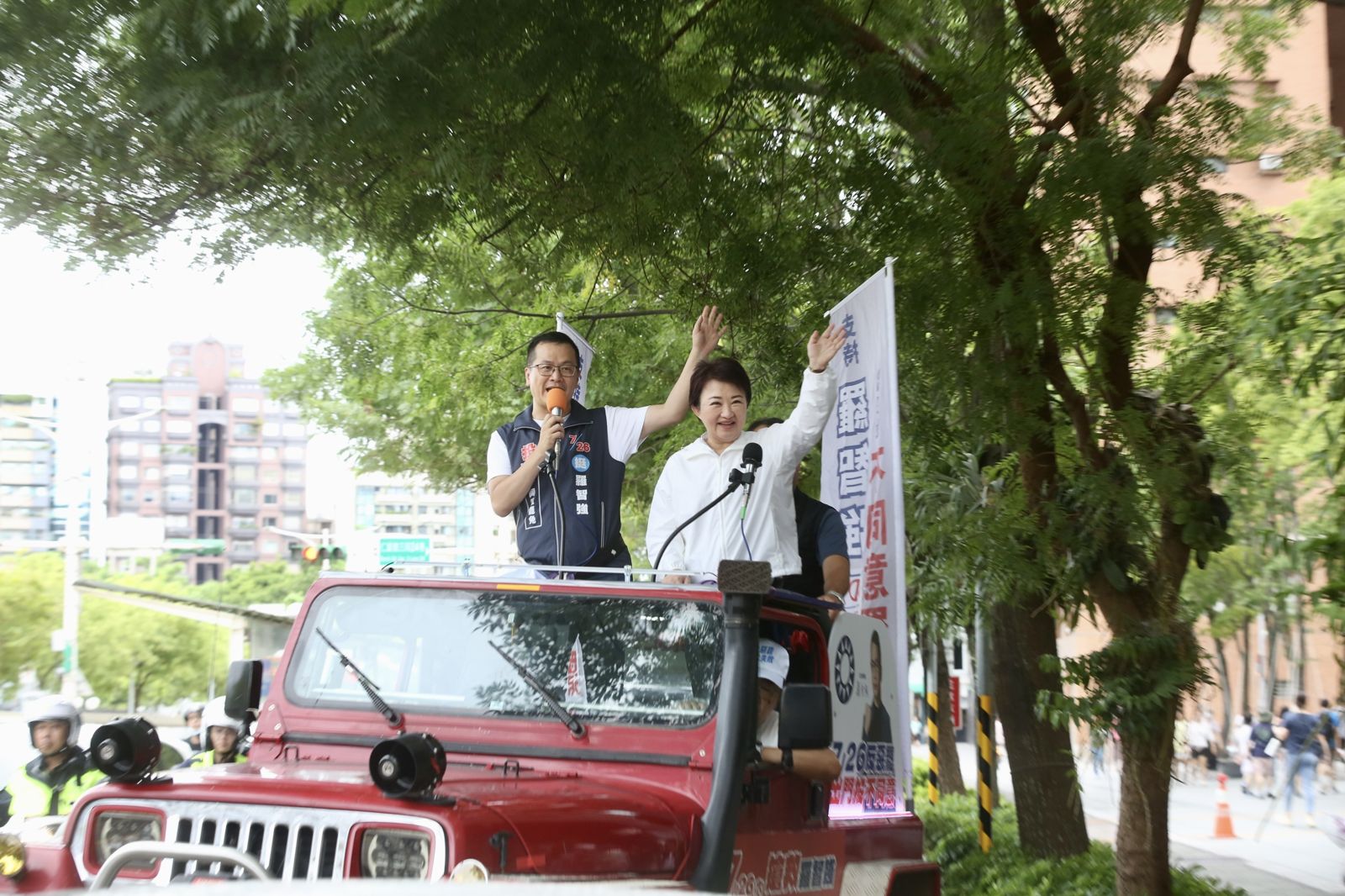 黃金週反罷免!盧秀燕北上陪羅智強車掃 轟綠營「當家鬧事、政治霸凌」