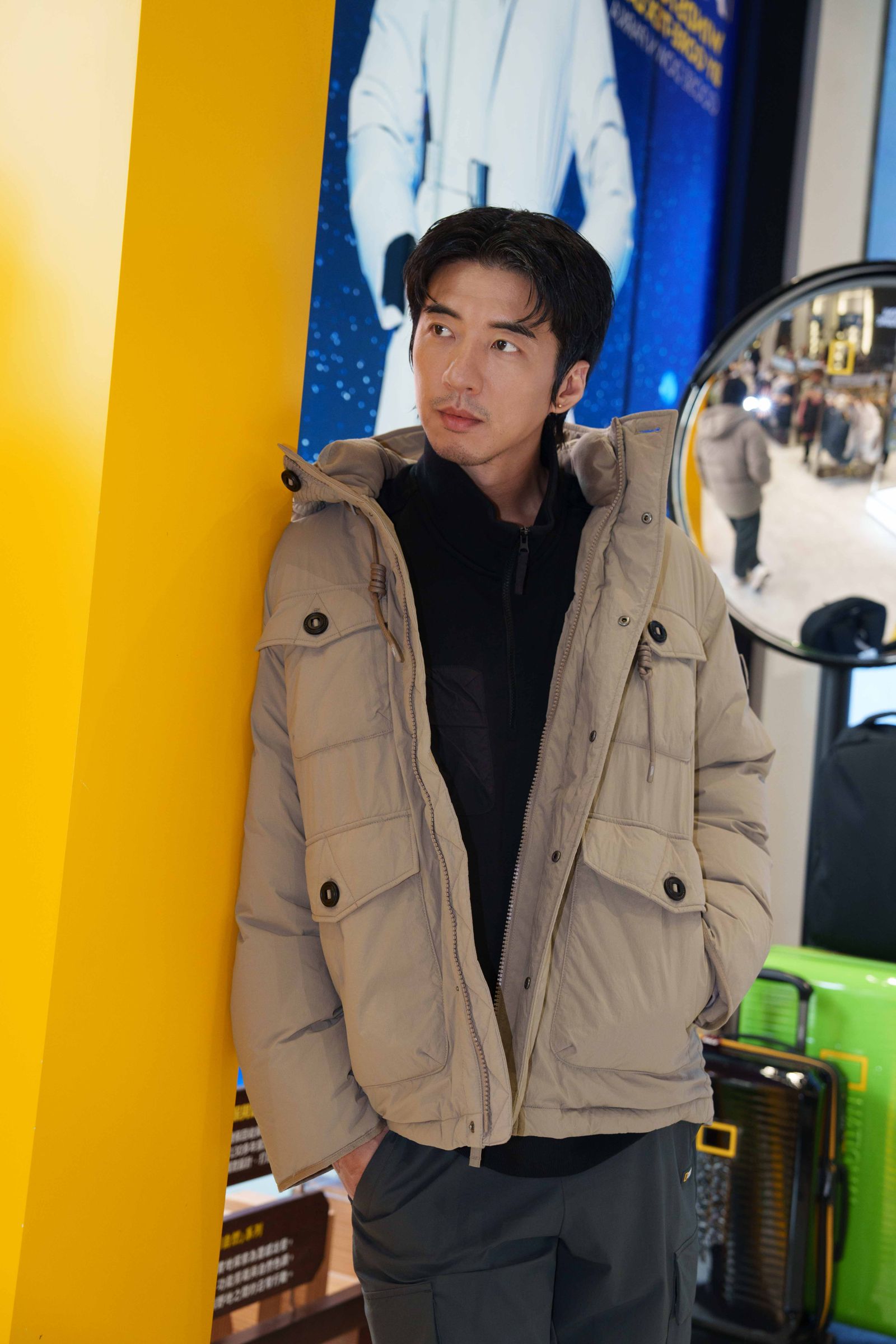 傅孟柏分享當兵趣事。國家地理服飾提供