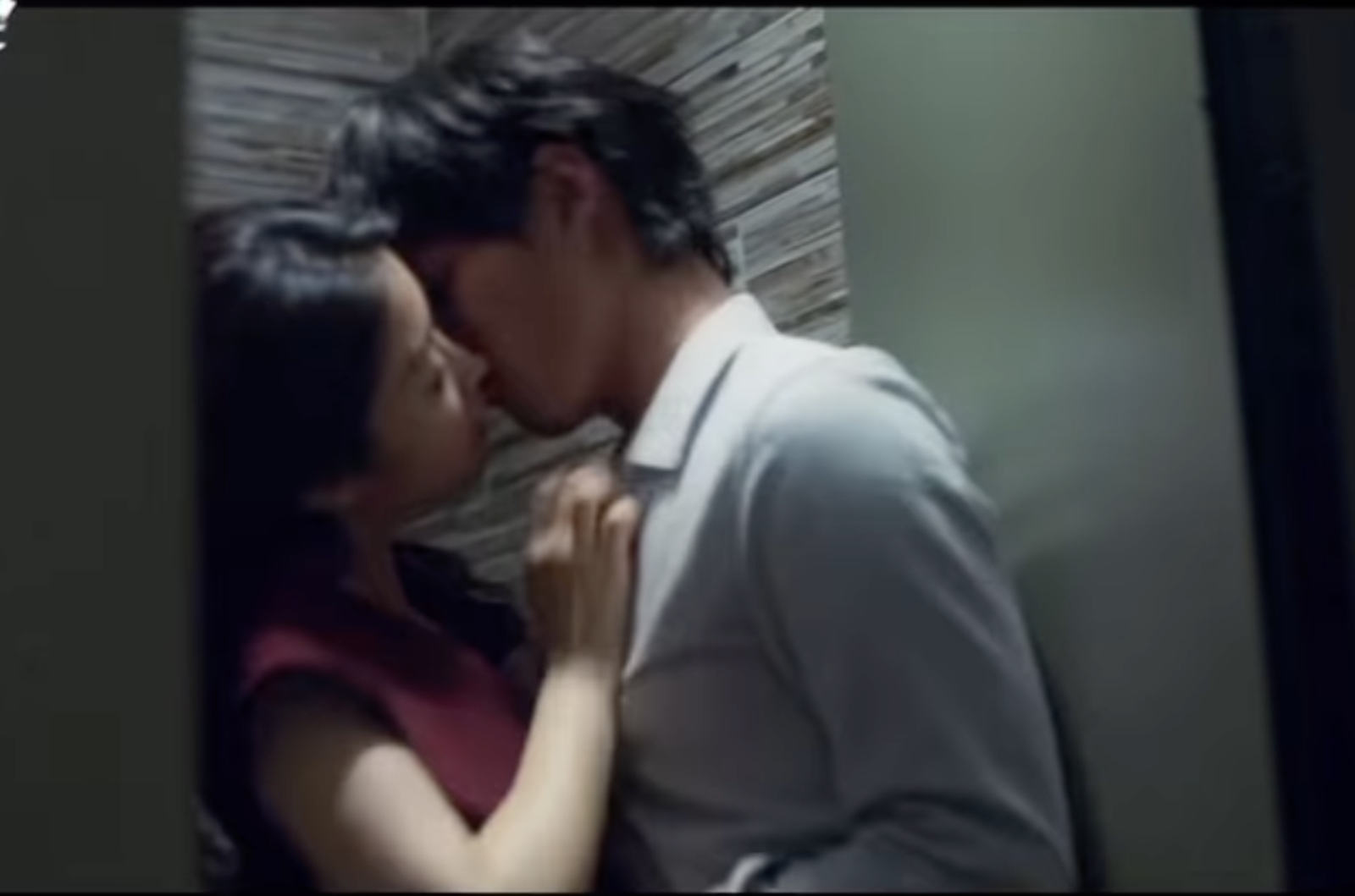 成語蕎奶貼人夫演員畫面曝光！廁所激吻偷情　遭網友洗版狂酸親自回應了