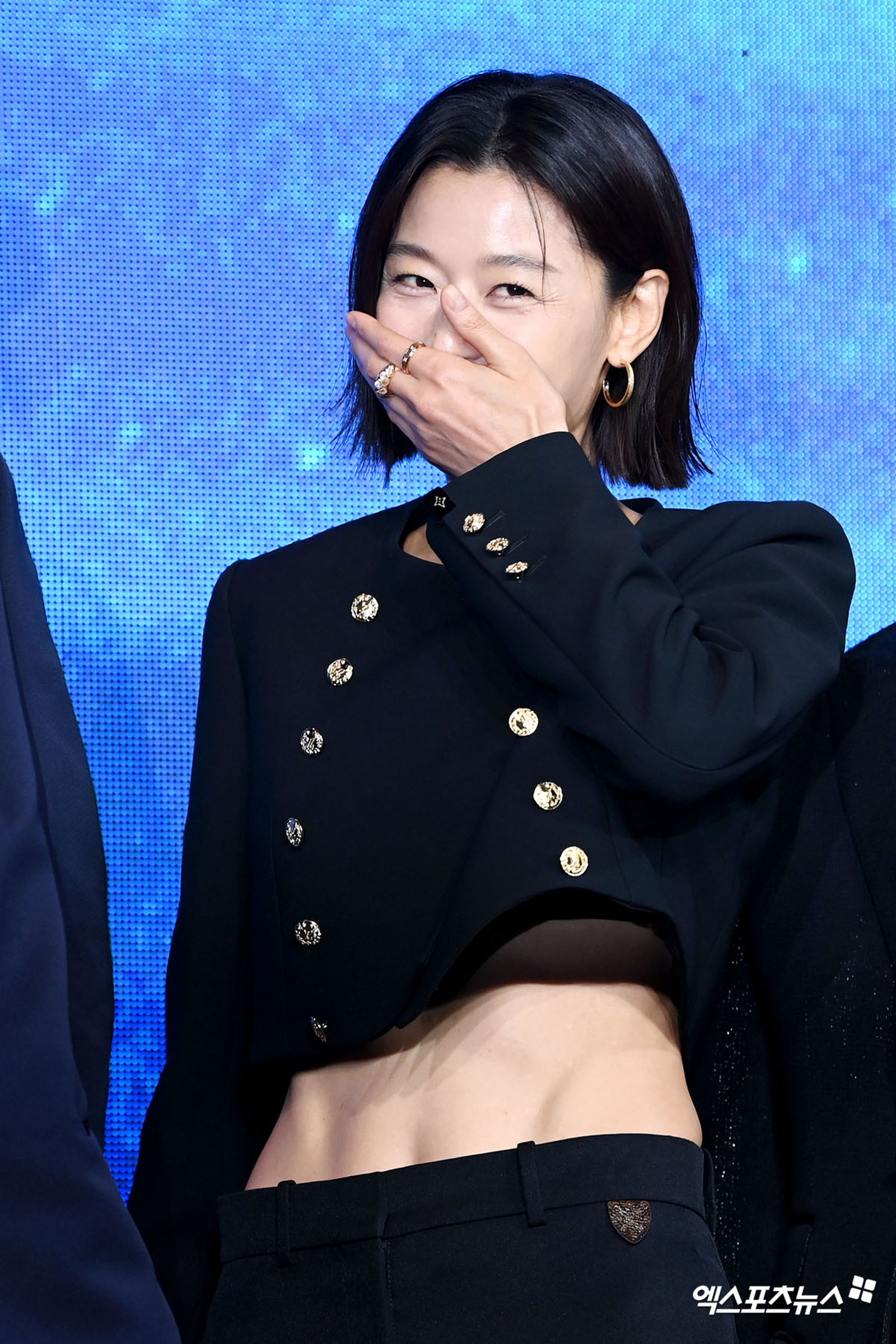 全智賢女神狀態維持得超好。翻攝엑스포츠뉴스