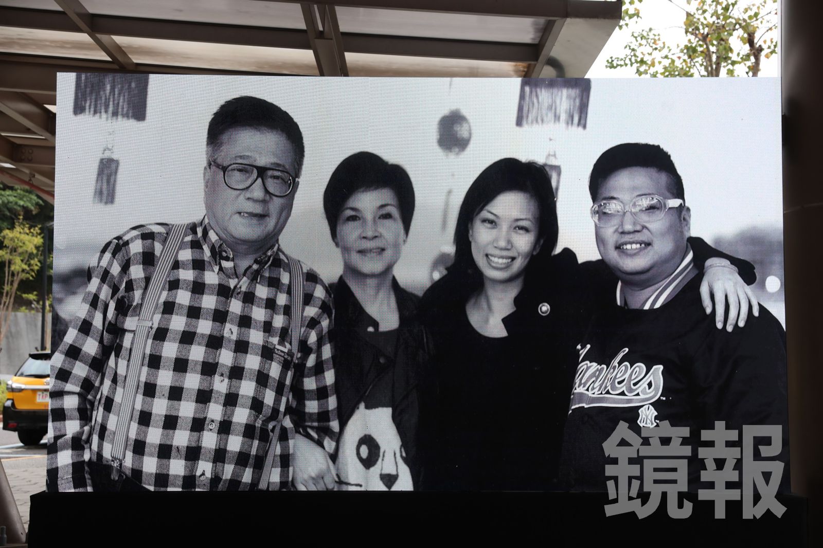 林光寧追思會外播放林光寧年輕時候的照片。林煒凱攝