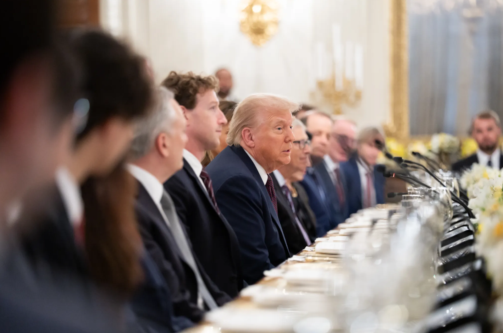 祖克向川普坦承問題「沒準備好」。圖／翻攝自whitehouse