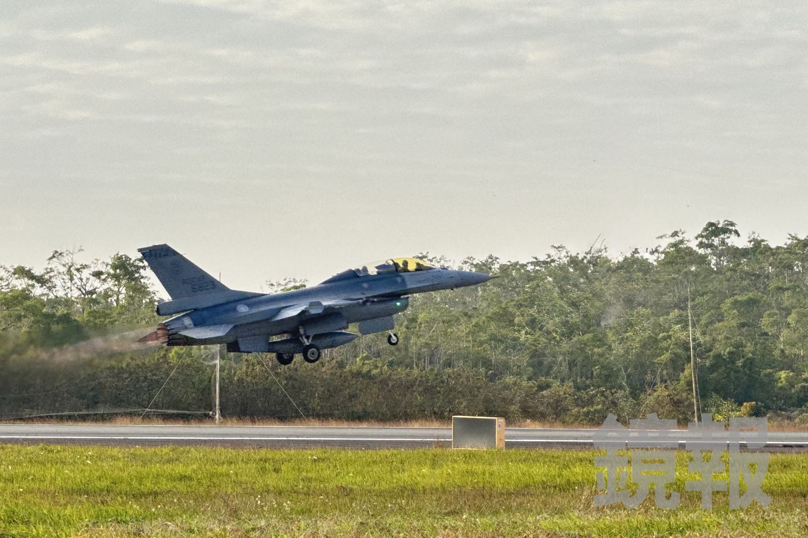 6分鐘內完成整備！F-16V掛彈緊急起飛畫面曝光