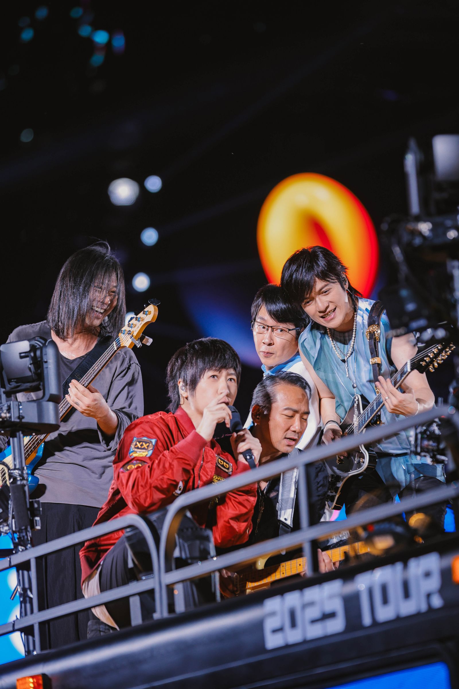 五月天巡演哈爾濱站15日圓滿落幕。相信音樂提供