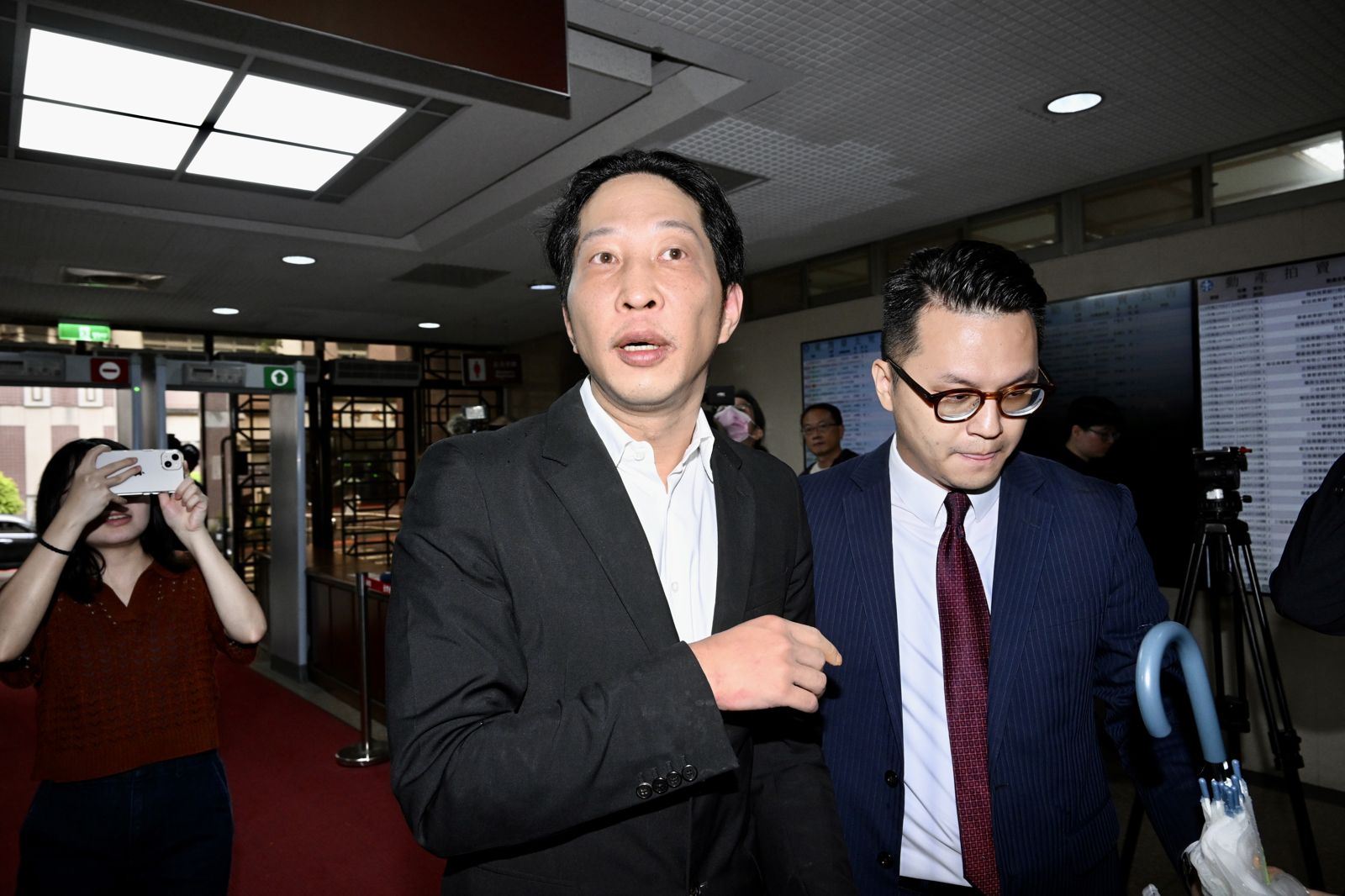 街口案攻防升級！胡亦嘉控境管3年「人權被狠狠踐踏」　檢方舉朱國榮反擊