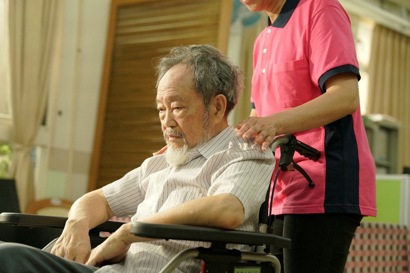 《今天愛上我》杜滿生特邀演出安養院失智老人。圖／大愛