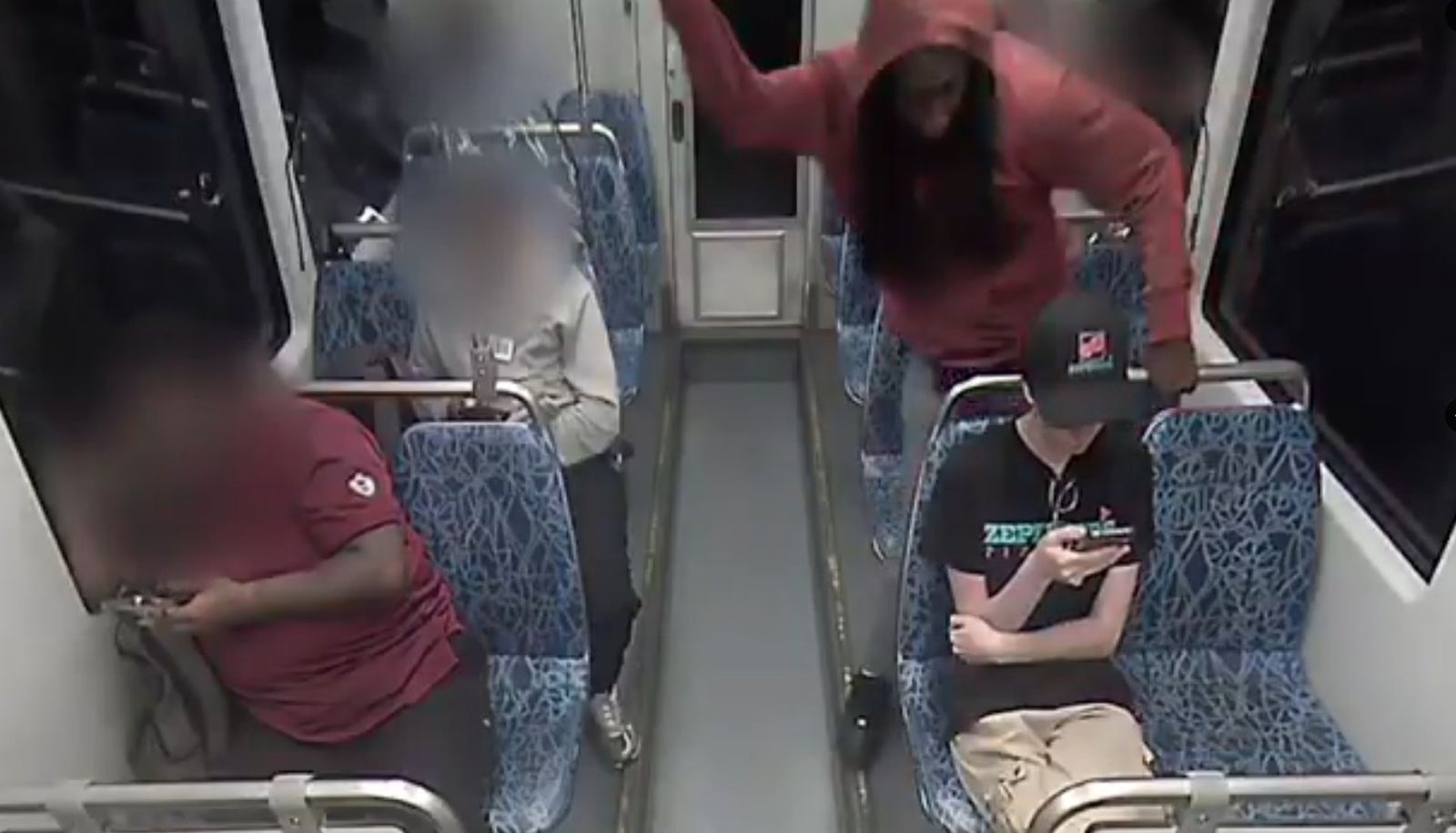 為躲戰火逃到美國…23歲烏克蘭女「遭遊民失控割喉」慘死輕軌！驚悚行兇畫面曝光