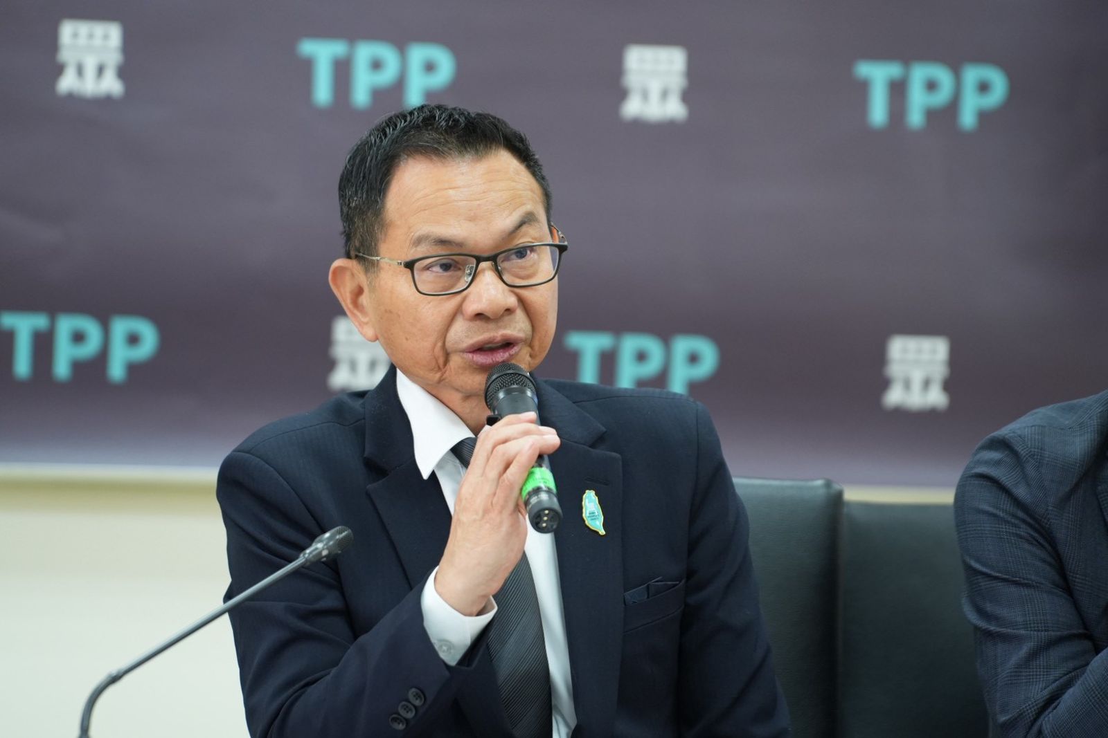 卓榮泰宣布補送中選會3人名單　陳清龍嗆：提西瓜也只能吞下去？