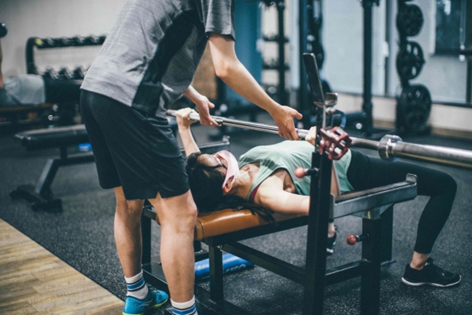 他花363萬「買300年健身房會籍＋1200堂課」想退款卻找不到人...仔細看合約傻眼　
