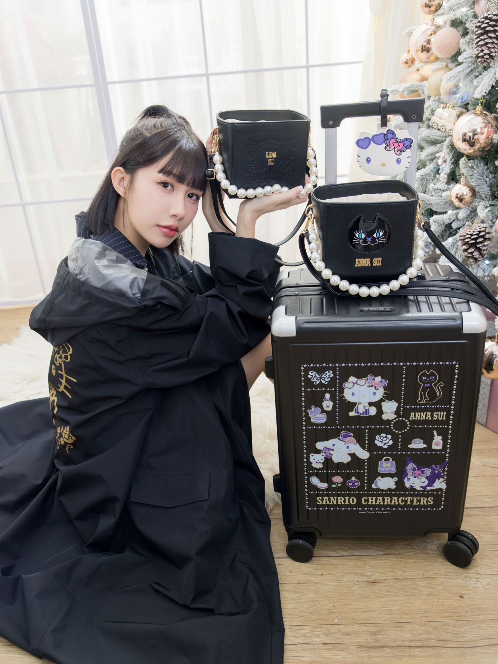 Hello Kitty行李箱是極限量的聯名商品，要手刀搶購。（2,999元／個，7-ELEVEN供圖）