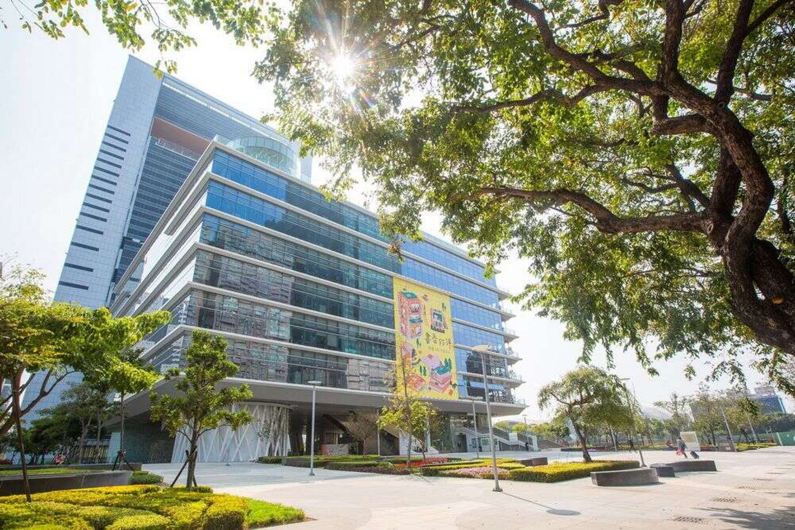 高雄總圖淪A片拍攝現場？　館方嚴正譴責、警方主動調查