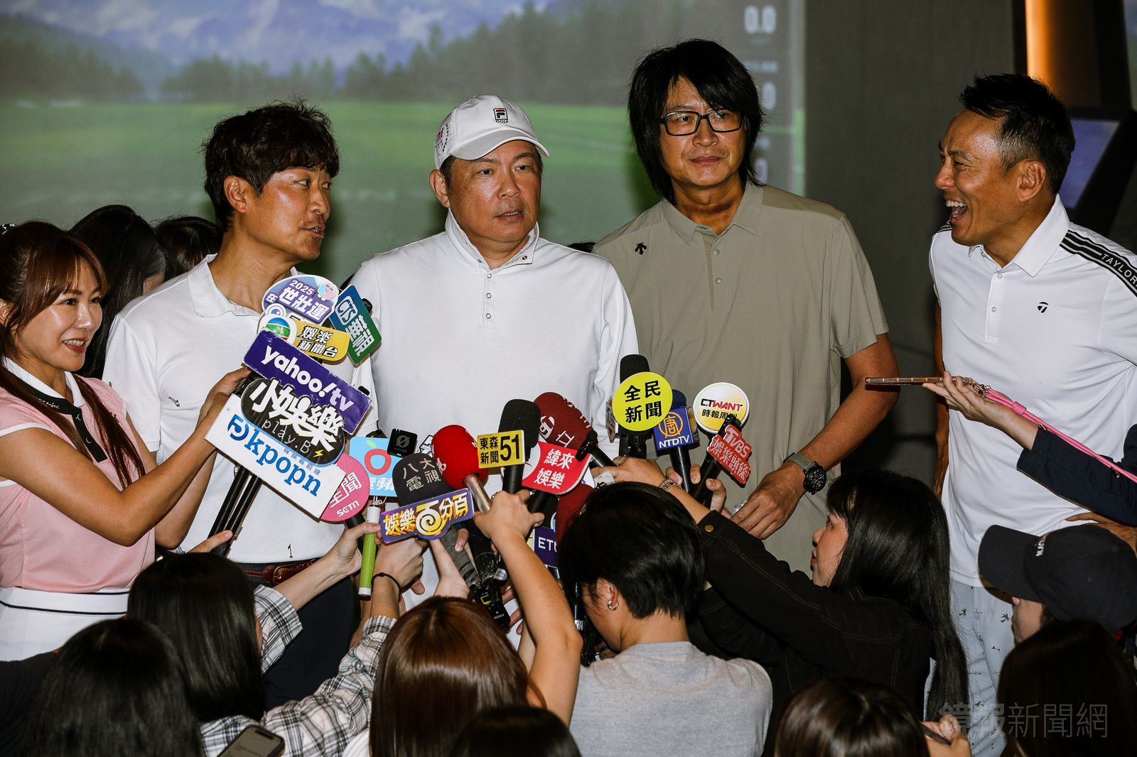 針對別人的是，現在曾國曾回答更加謹慎。鄒保祥攝