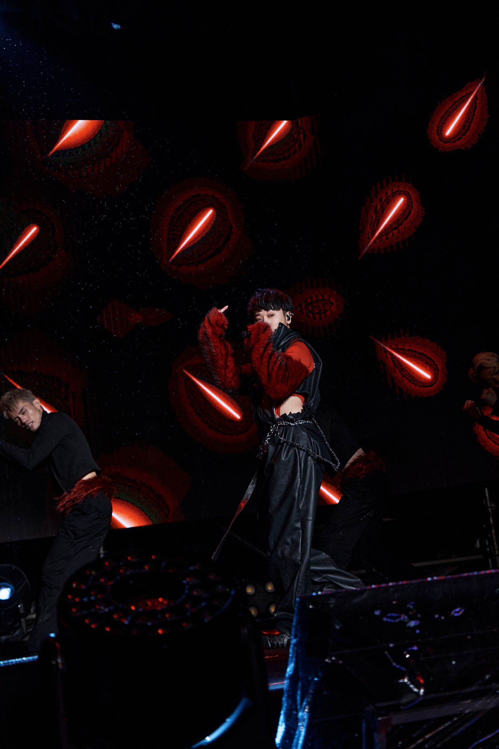 小賴跨年夜現身「閃耀新北1314」八里舞台。星向音樂提供