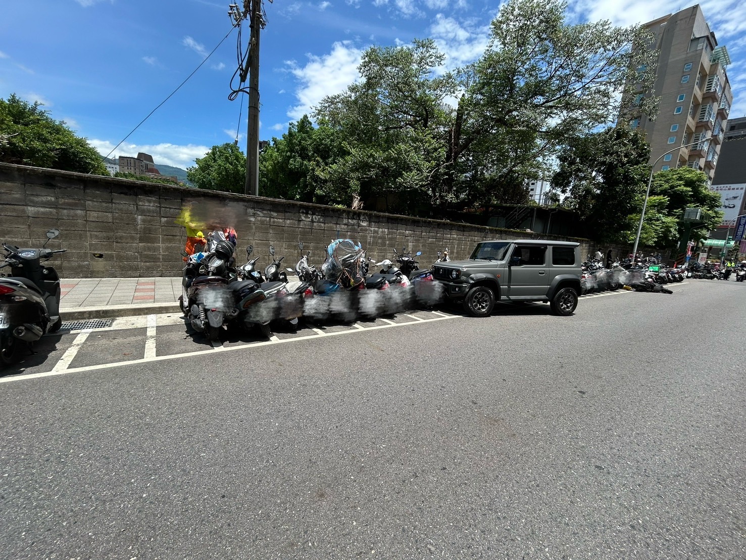 北投驚悚車禍！70歲翁「剛看完病」失控狂掃26輛汽機車　駕駛酒測值0