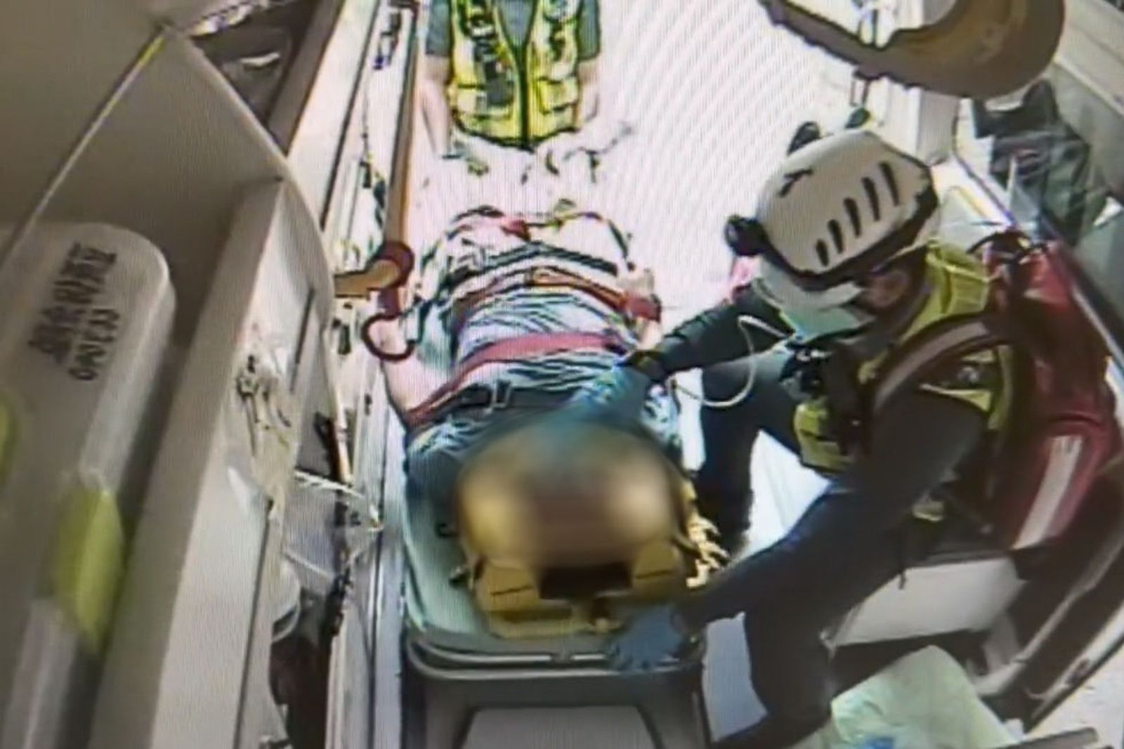 賴姓男客人送醫意識改變，到院急救後傷重不治。民眾提供