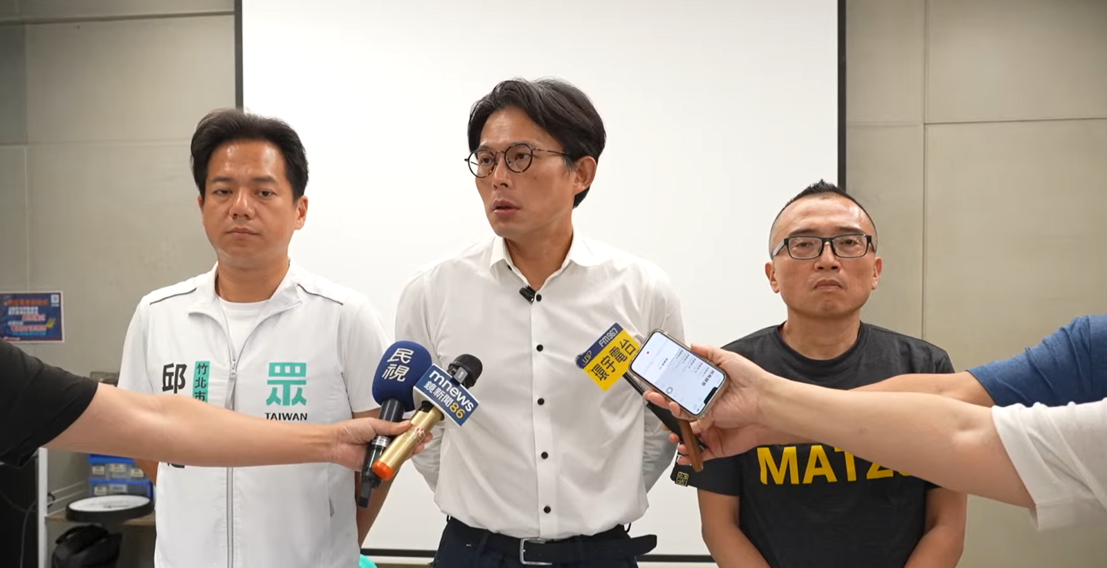 竹北藍白合卡關!黃國昌喊話鄭麗文「遵守承諾」:在野合作須建立在誠信上