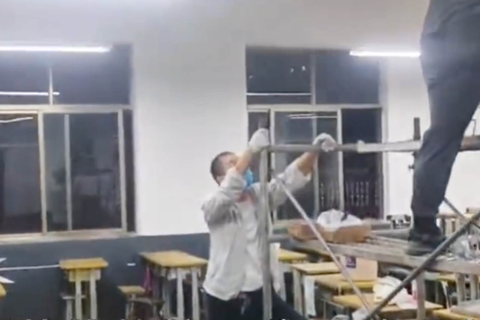 才剛開學!一班56人41人請假疑甲醛超標中毒 官方:數值符合國家標準