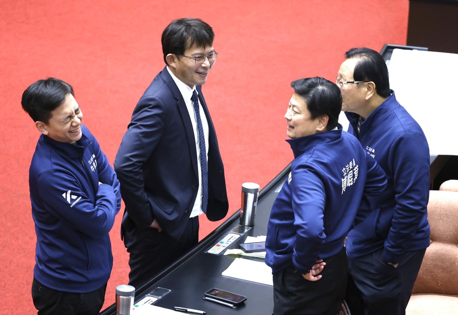 陳嘉宏專欄：現在的民眾黨就是國民黨的側翼黨