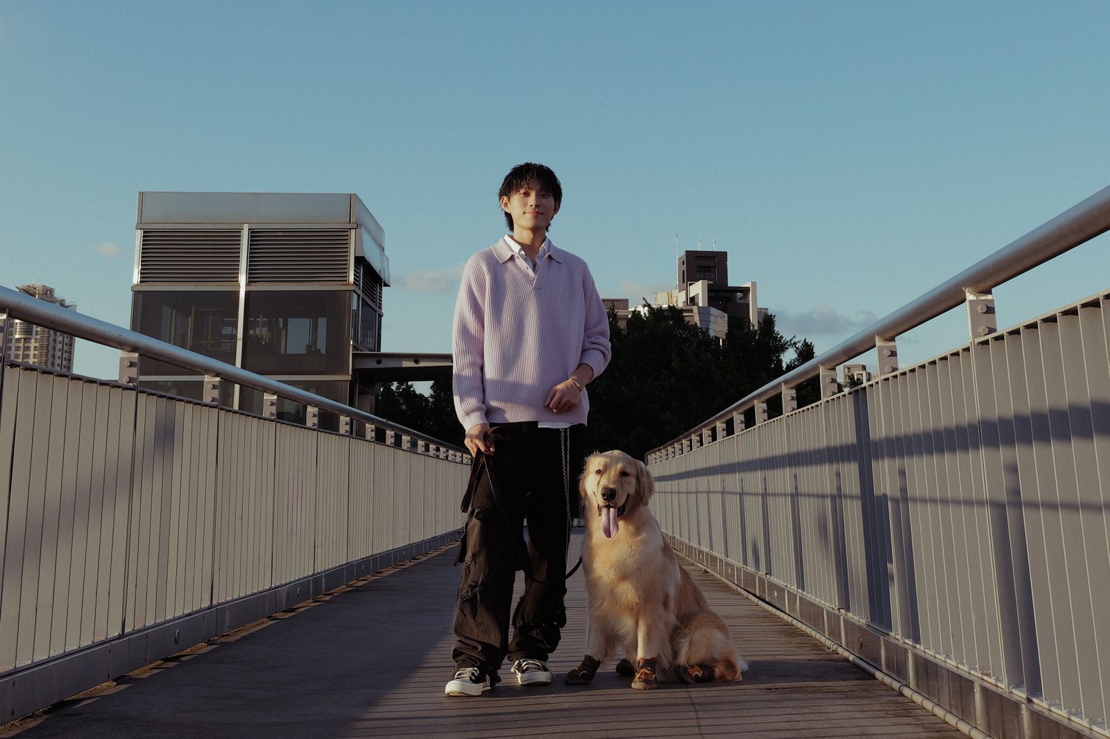 20261013Juice Boy將真實經歷寫進新歌〈慣性溫柔〉裡。圖/華納音樂