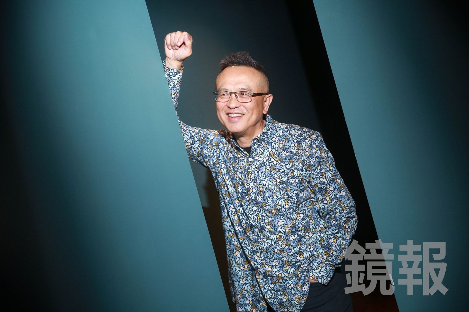 專訪／日薪竟可買2棟房！豬哥亮「麻布袋裝錢塞後車廂」　謝順福揭密「出國深造」櫃姐1秒認出卻幫隱瞞