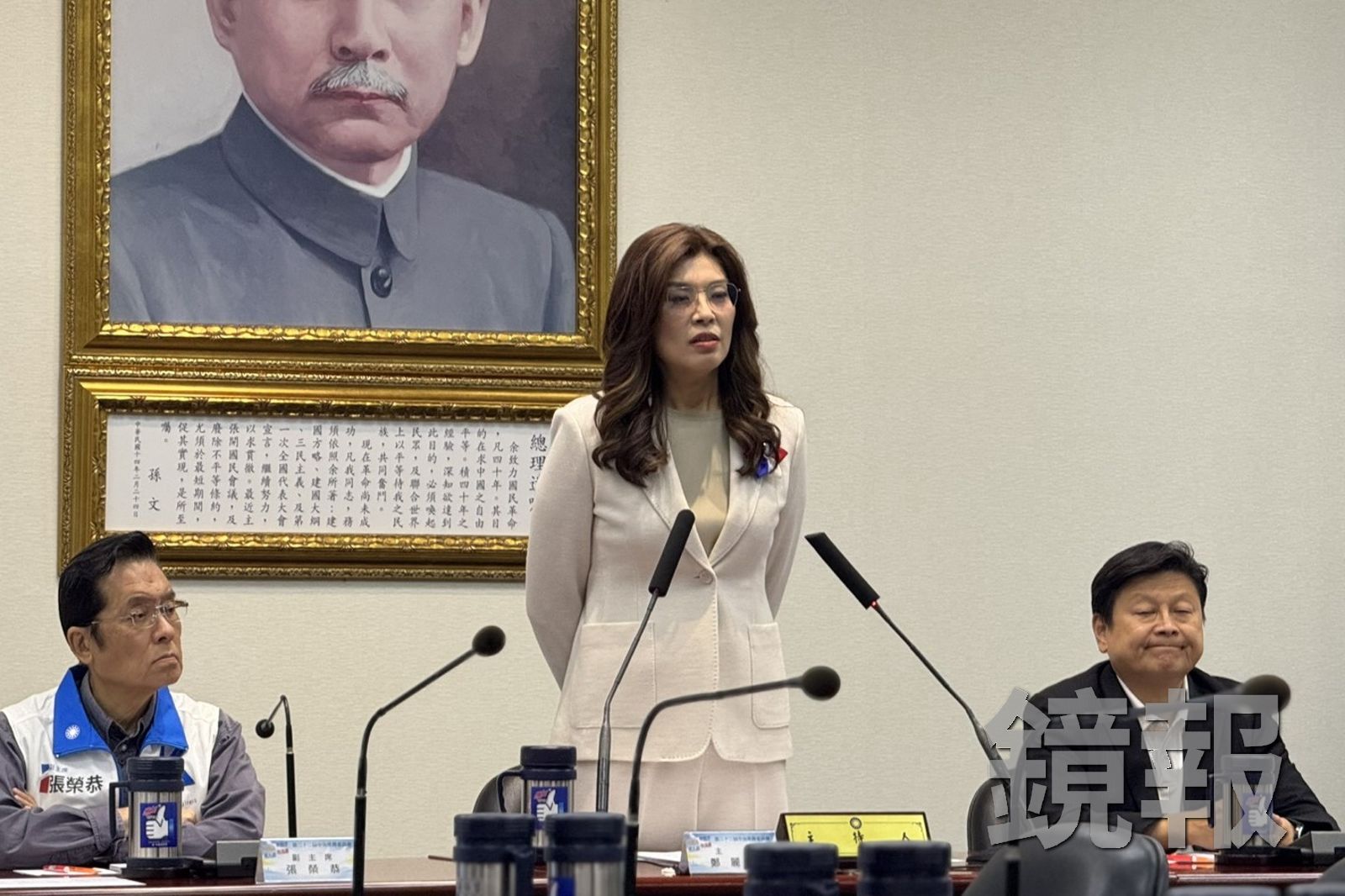 國民黨主席鄭麗文今(14日)在中常會上炮火全開,雖通篇未提及沈伯洋三字,但也不斷暗指沈伯洋搖擺、心虛。攝影李奇叡